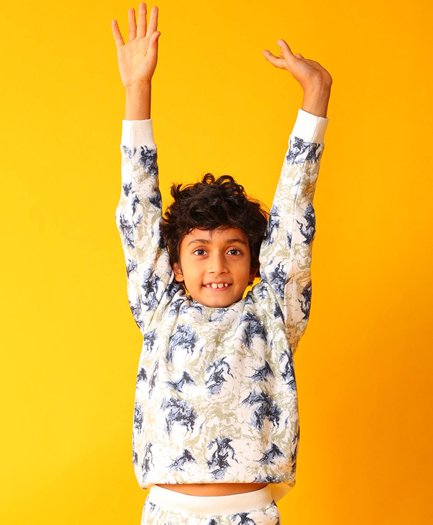 BLACK BLUE LIGHTING BOYS FLEECE SWEATSHIRT - BLUE