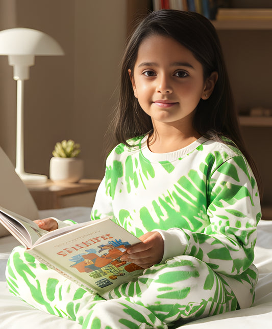 GREEN SWIRL GIRLS FLEECE SWEATSHIRT - GREEN