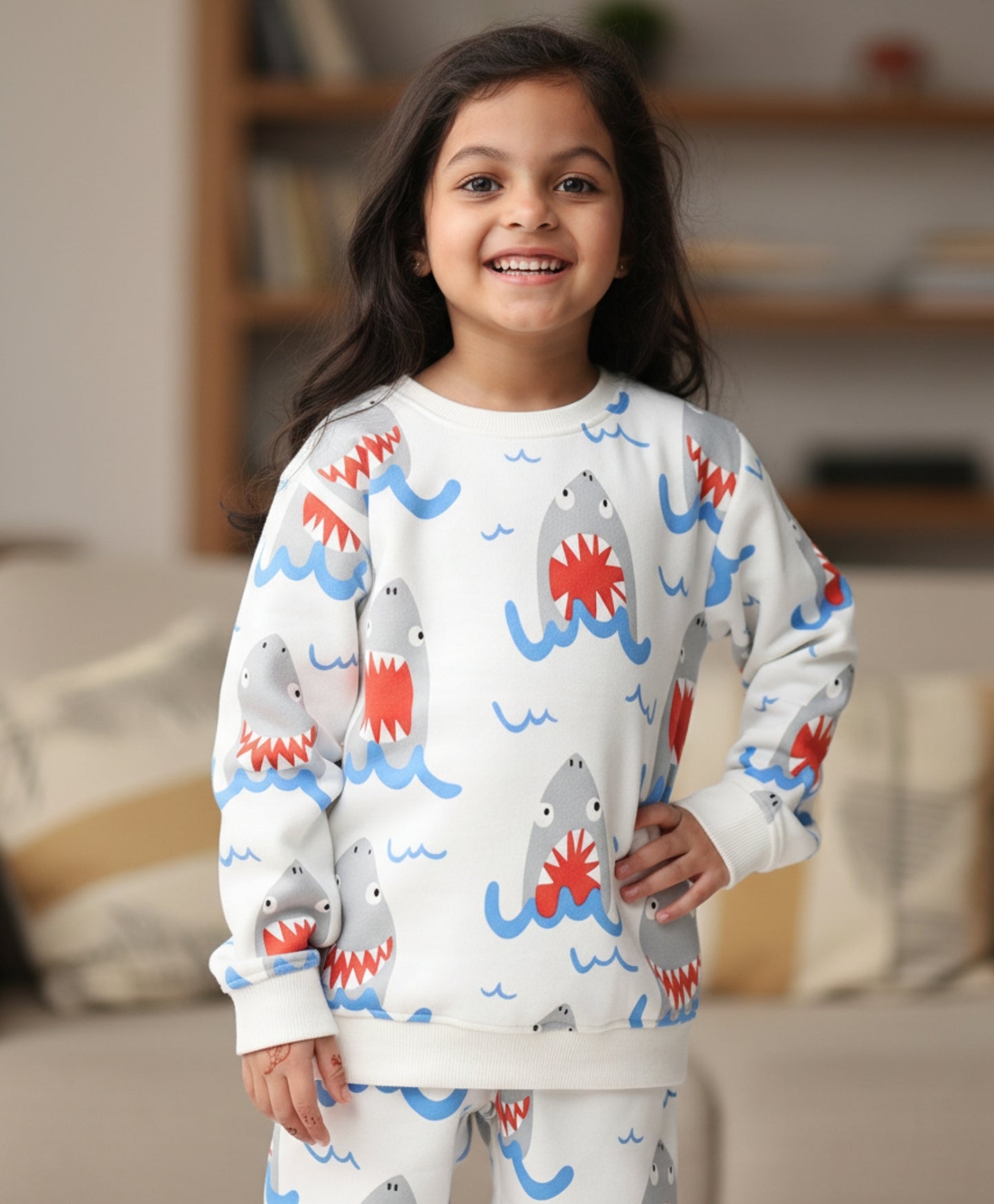 SLEEPY SHARK GIRLS FLEECE SWEATSHIRT - OFF WHITE