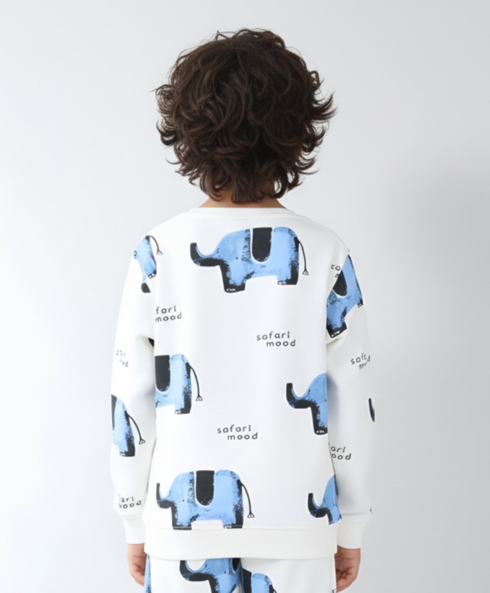 ELEPHANT SAFARI FLEECE SWEATSHIRT -OFF WHITE - Anthrilo 