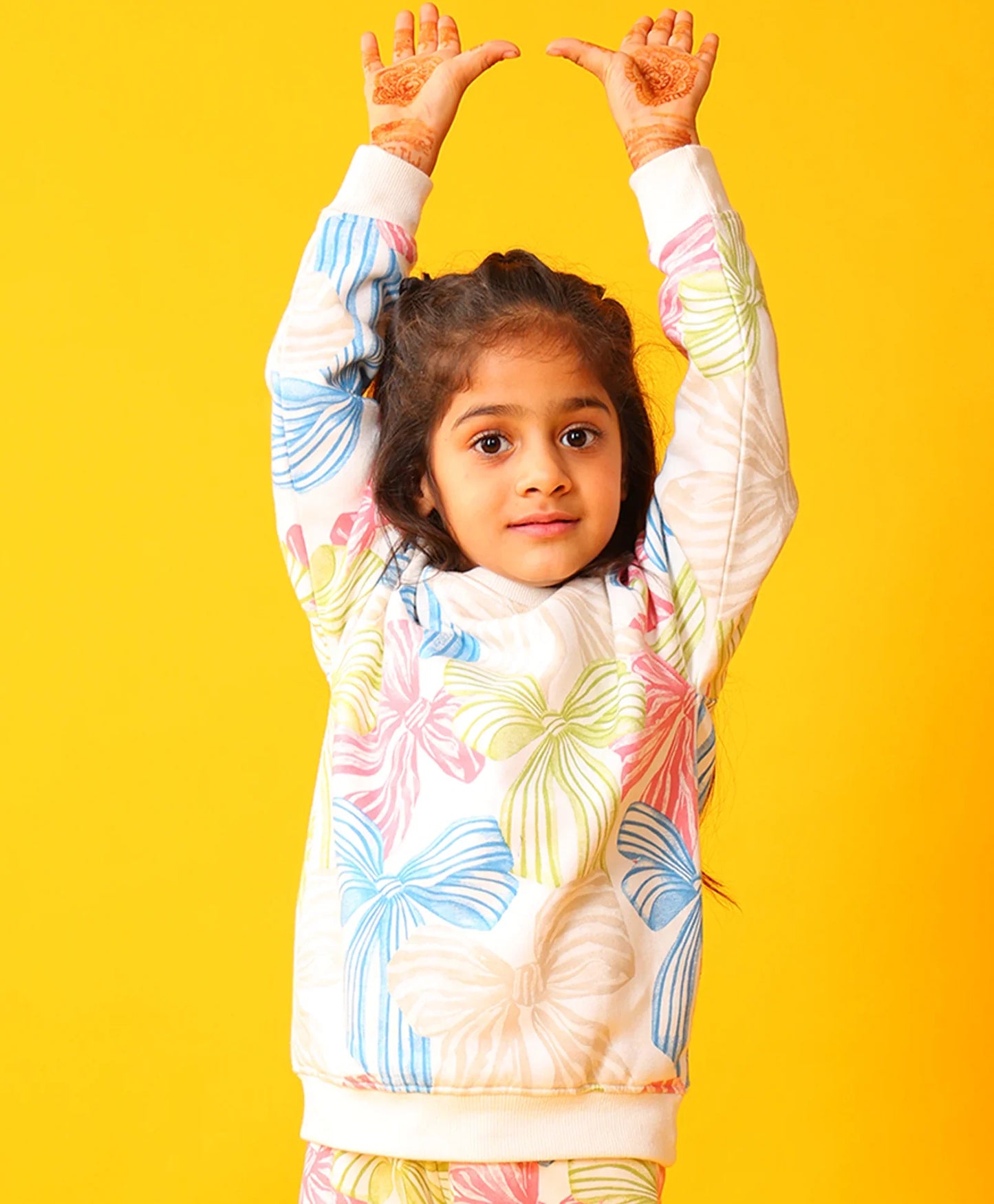 PAINTED BOW FLEECE GIRLS SWEATSHIRT - OFF WHITE