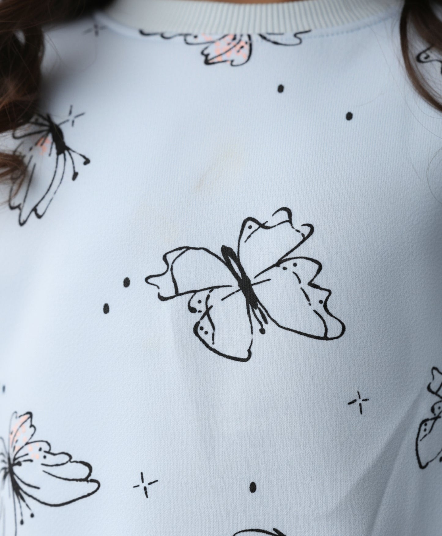BLUE BUTTERFLY FLEECE GIRLS SWEATSHIRT - BLUE