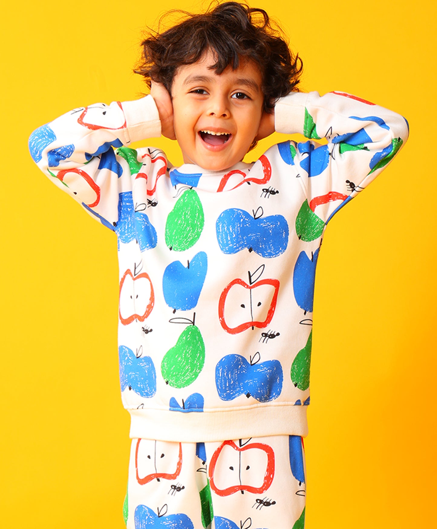 APPLE PEAR BOYS FLEECE SWEATSHIRT - WHITE