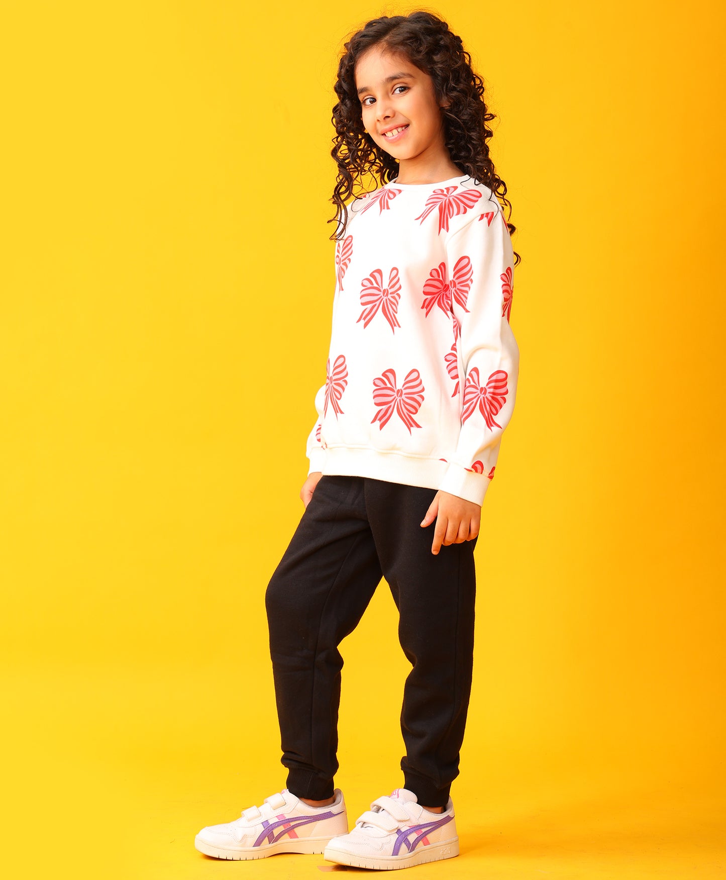 BOW PINK GIRLS FLEECE BLACK SWEATSHIRT JOGGER SET - WHITE/BLACK