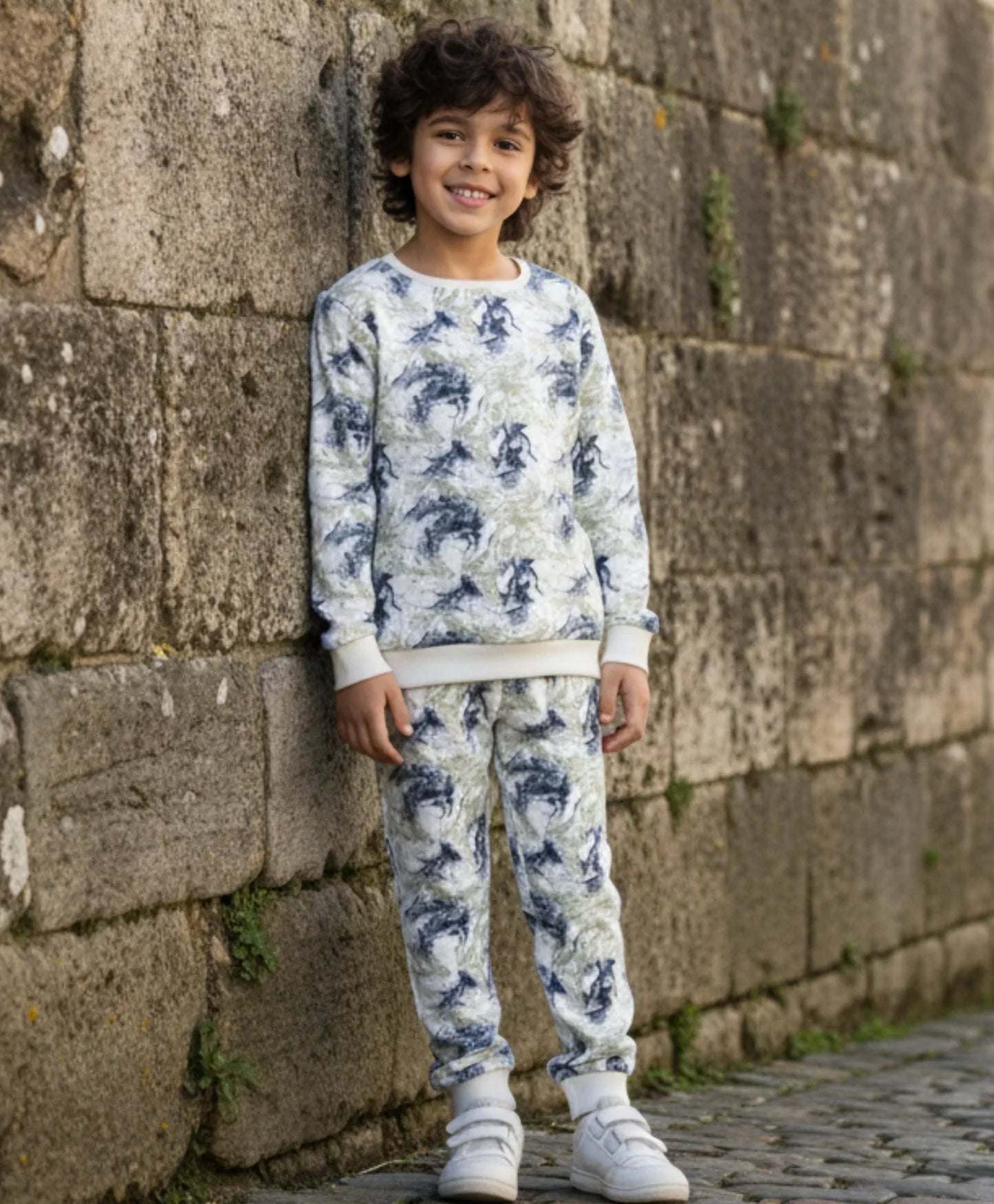 BLACK BLUE LIGHTING FLEECE BOYS SWEATSHIRT JOGGER SET - BLUE