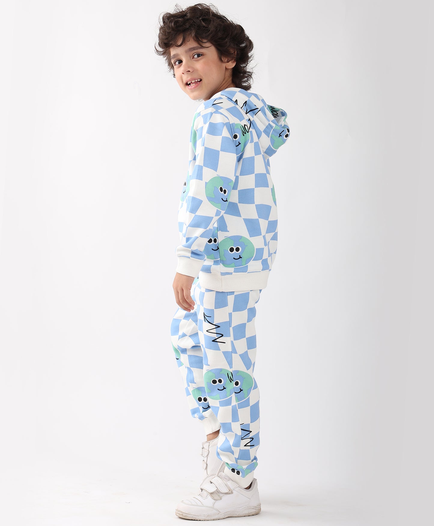 GLOBE CHECK FLEECE BOYS HOODIE JOGGER SET - OFF WHITE