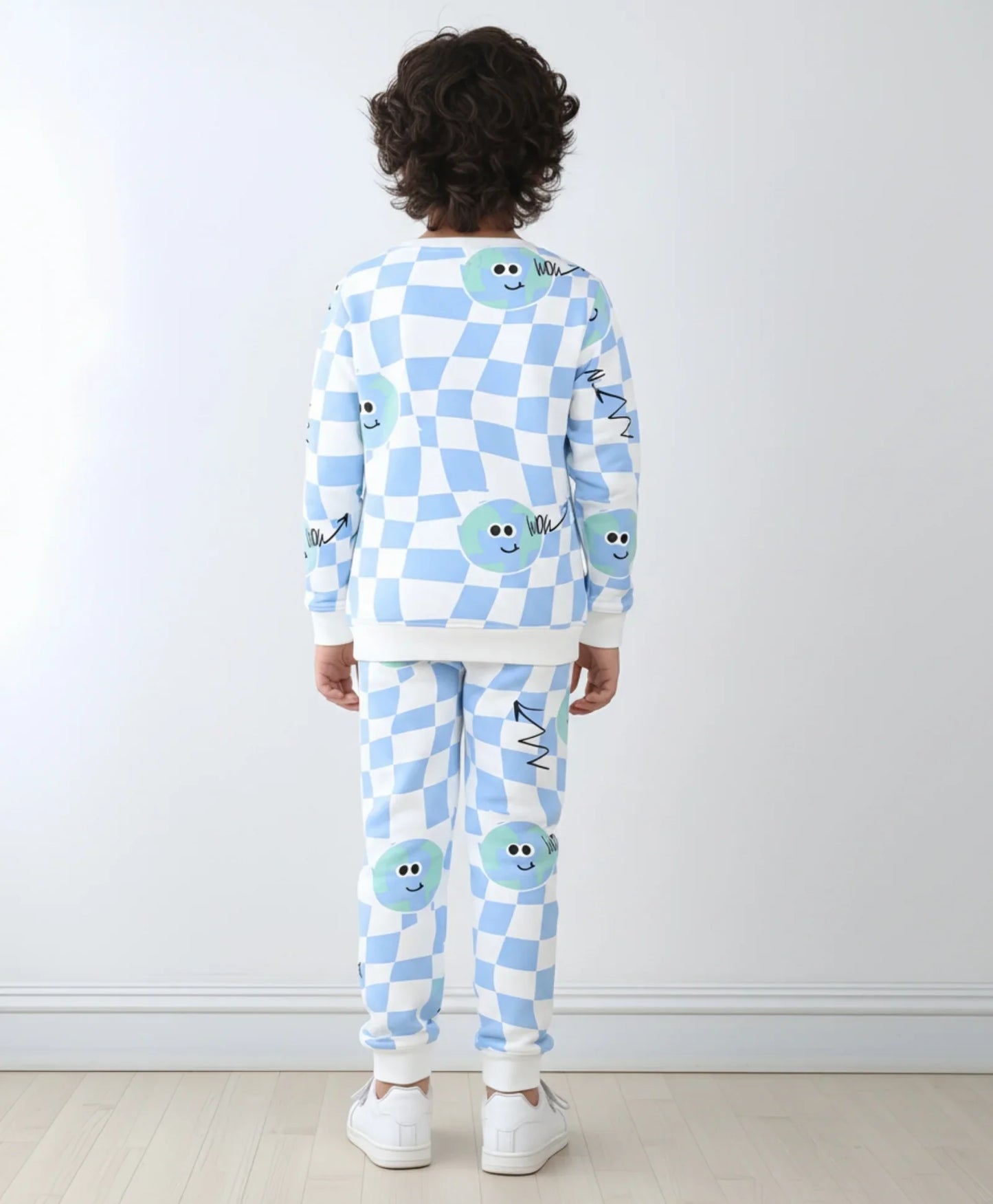 GLOBE CHECK FLEECE BOYS SWEATSHIRT JOGGER SET - OFF WHITE