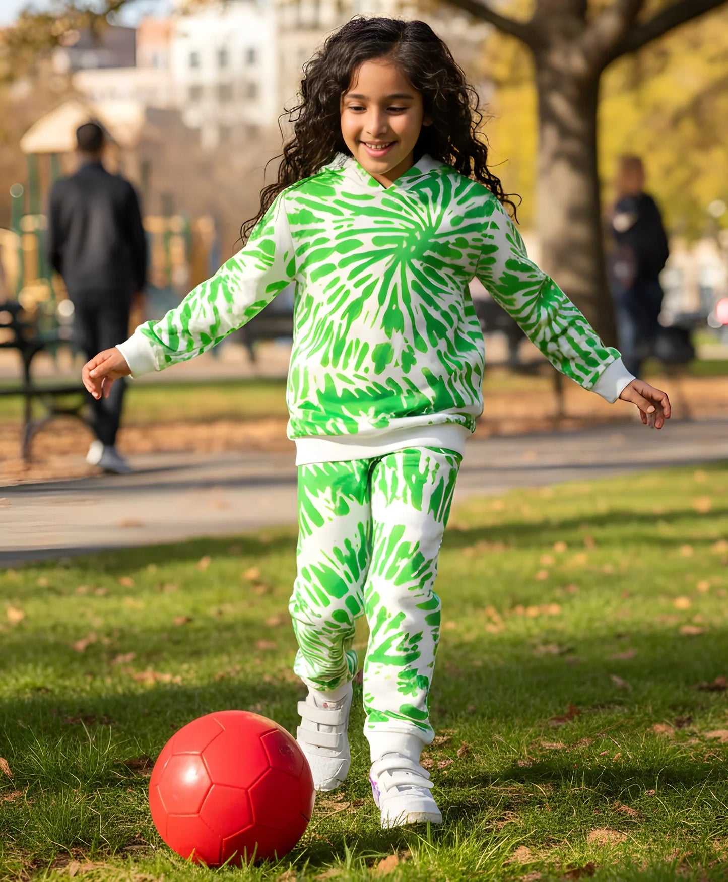 GREEN SWIRL GIRLS FLEECE HOODIE JOGGER SET - GREEN