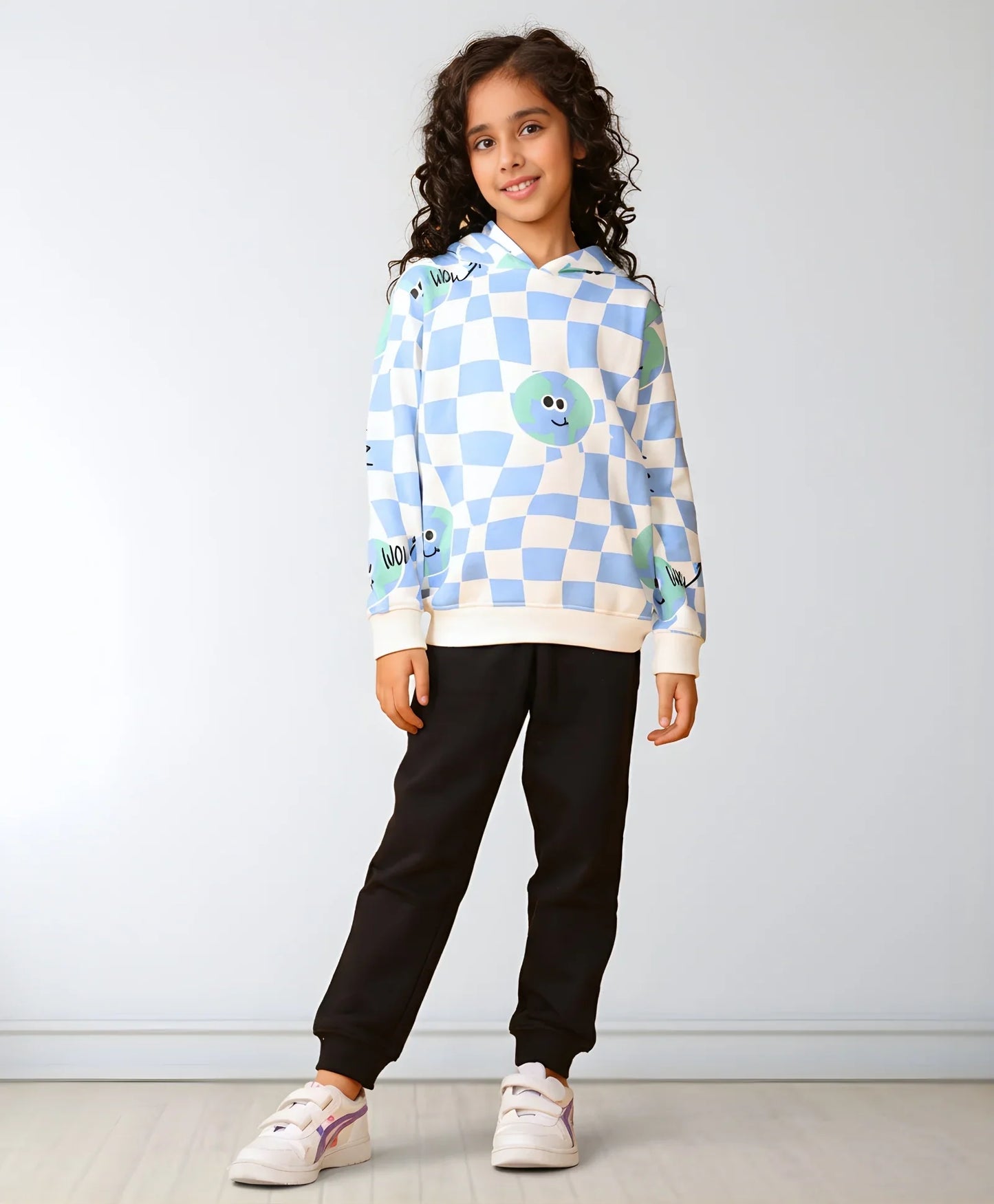GLOBE CHECK GIRLS FLEECE HOODIE BLACK JOGGER SET - BLUE/BLACK