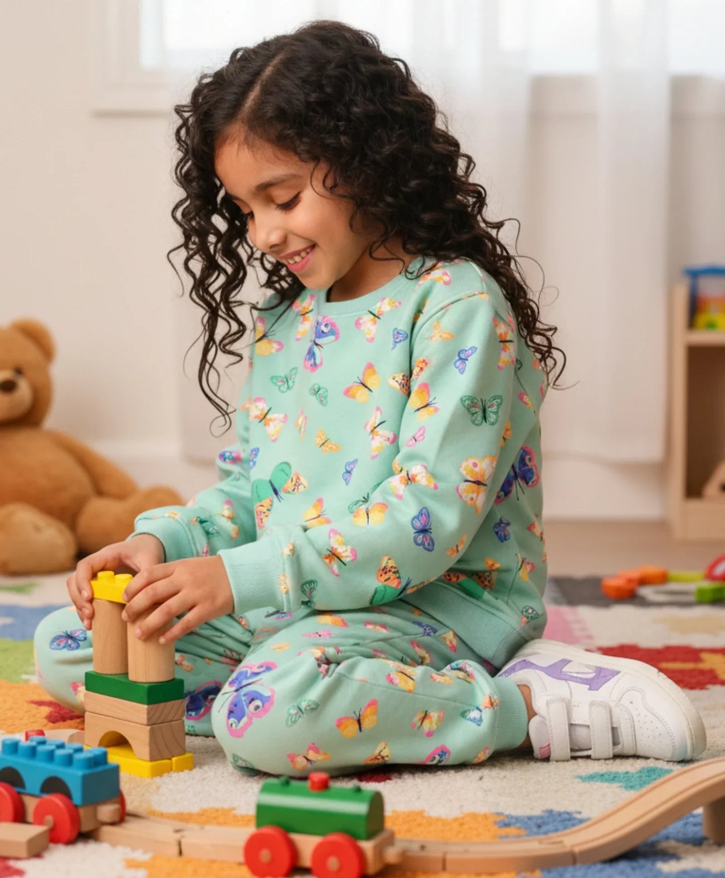 BUTTERFLY GREEN FLEECE GIRLS SWEATSHIRT JOGGER SET - GREEN