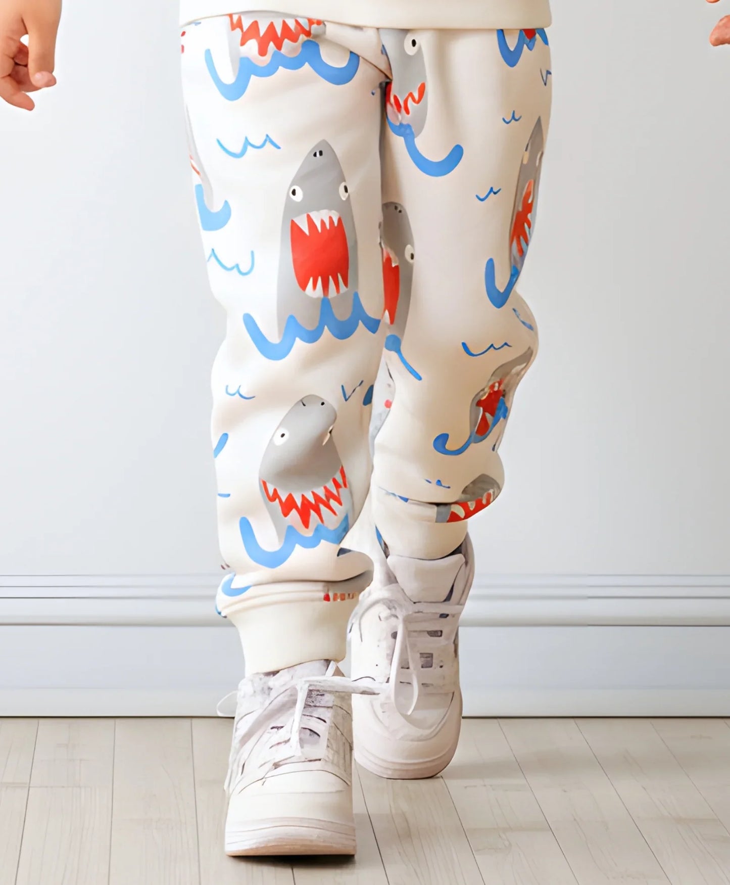 SLEEPY SHARK GIRLS FLEECE JOGGER - OFF WHITE