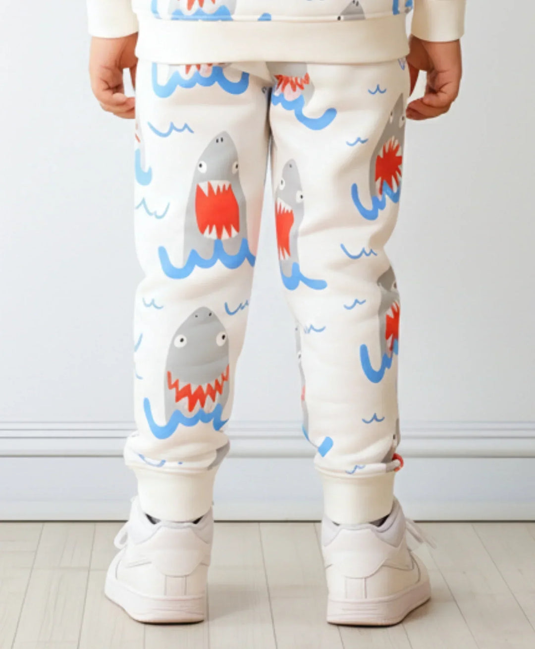 SLEEPY SHARK GIRLS FLEECE JOGGER - OFF WHITE