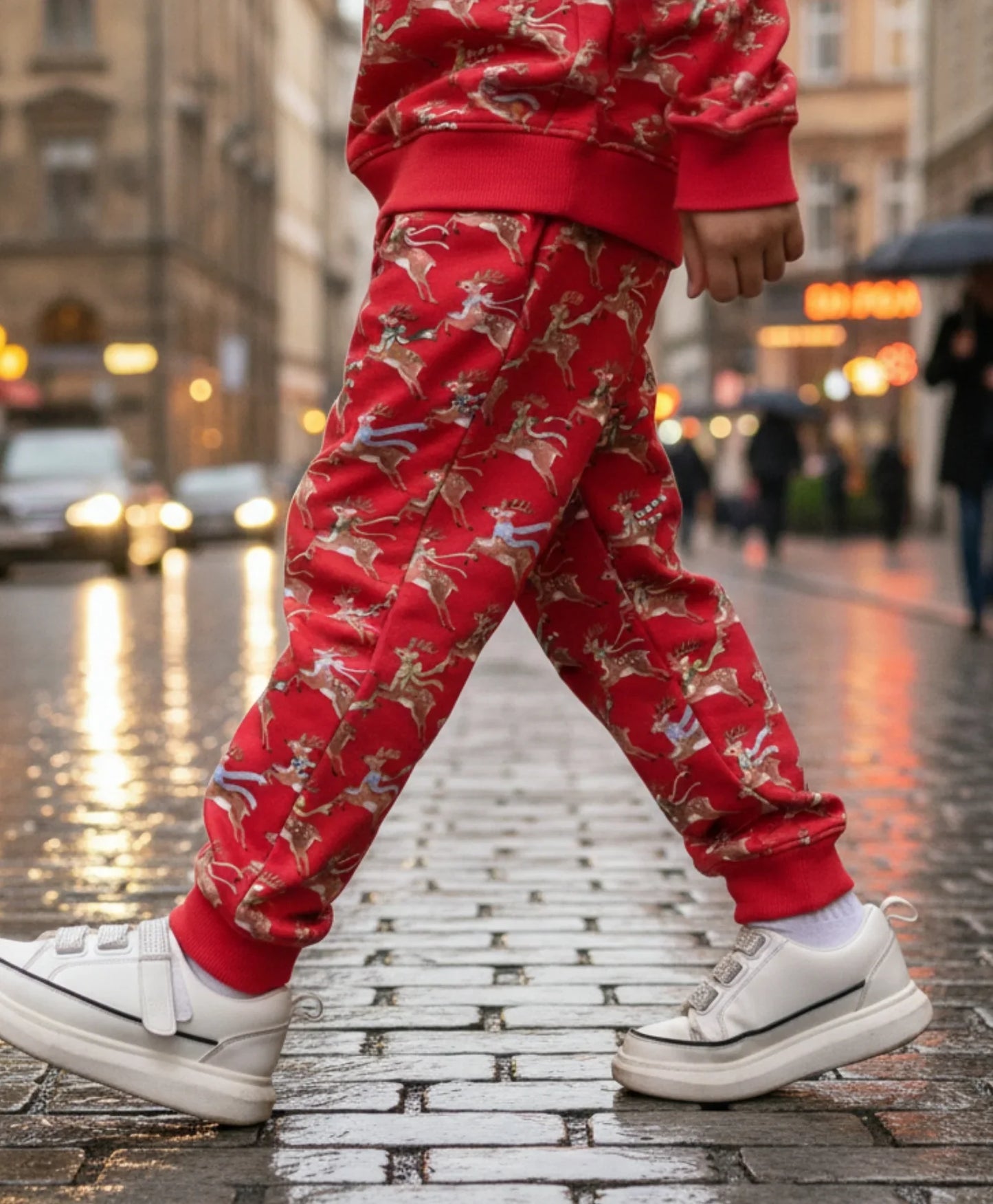REINDEER PRINT FLEECE GIRLS JOGGER - RED