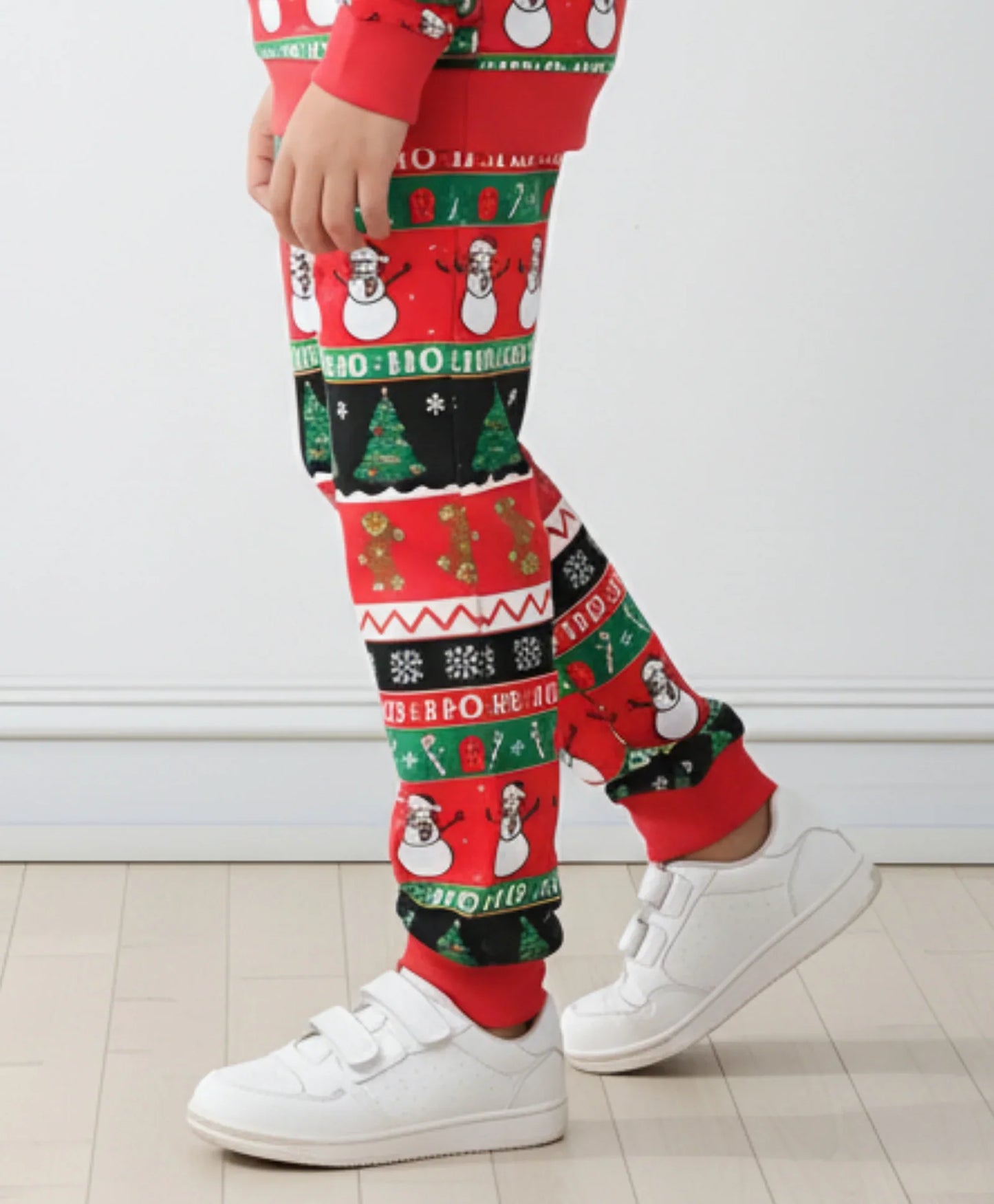 CHRISTMAS PRINT GIRLS FLEECE JOGGER - RED