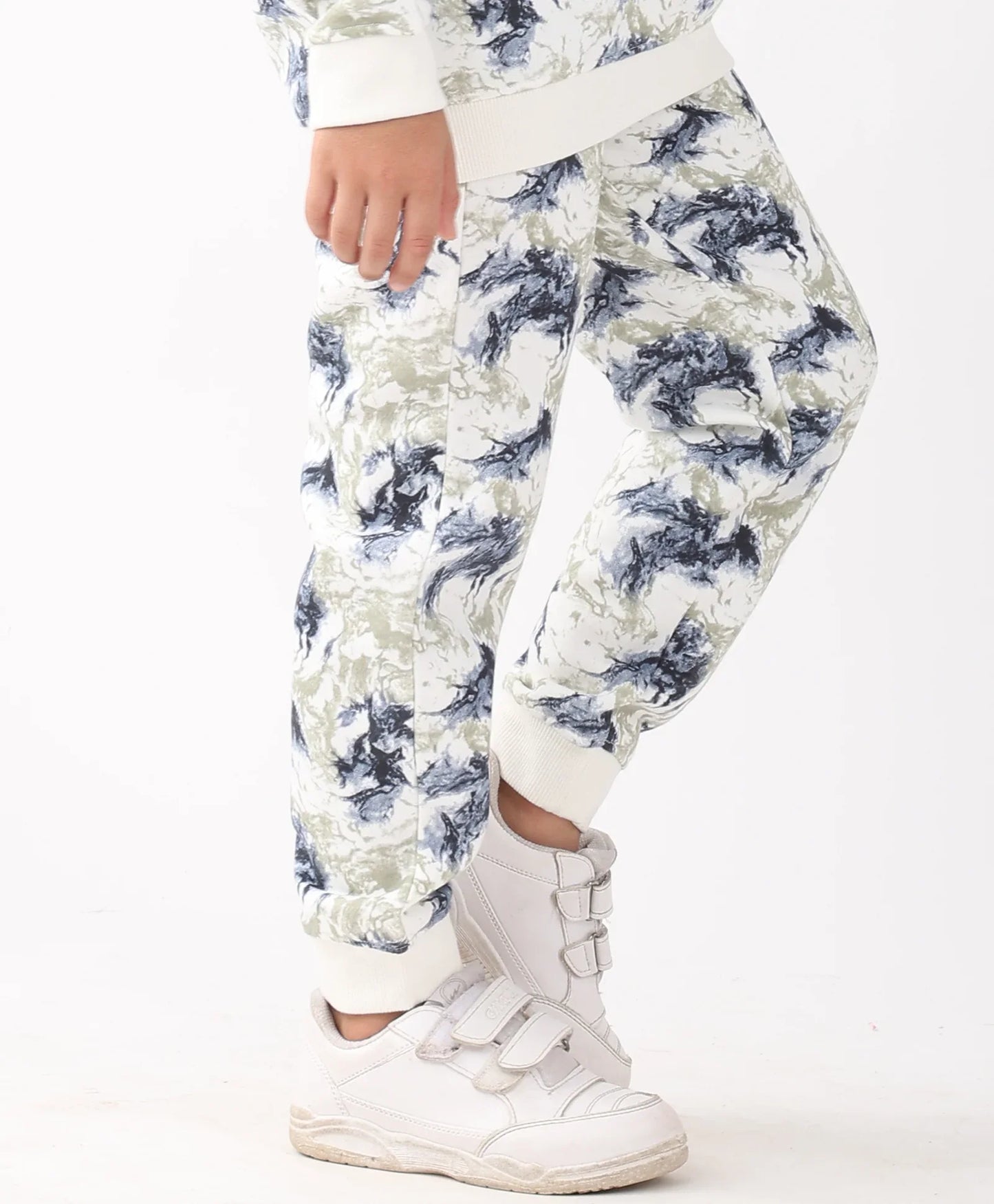 BLACK BLUE LIGHTNING FLEECE BOYS JOGGER - BLUE