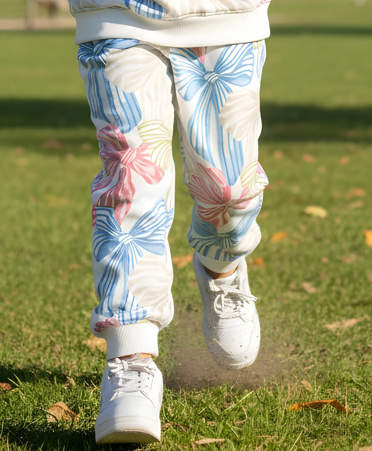 PAINTED BOW FLEECE GIRLS JOGGER - OFF WHITE