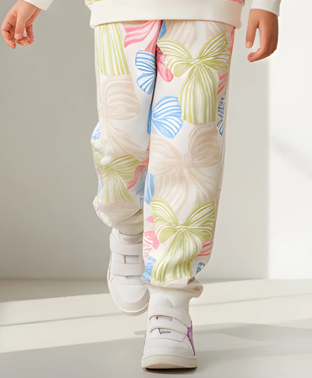 PAINTED BOW FLEECE GIRLS JOGGER - OFF WHITE - Anthrilo 
