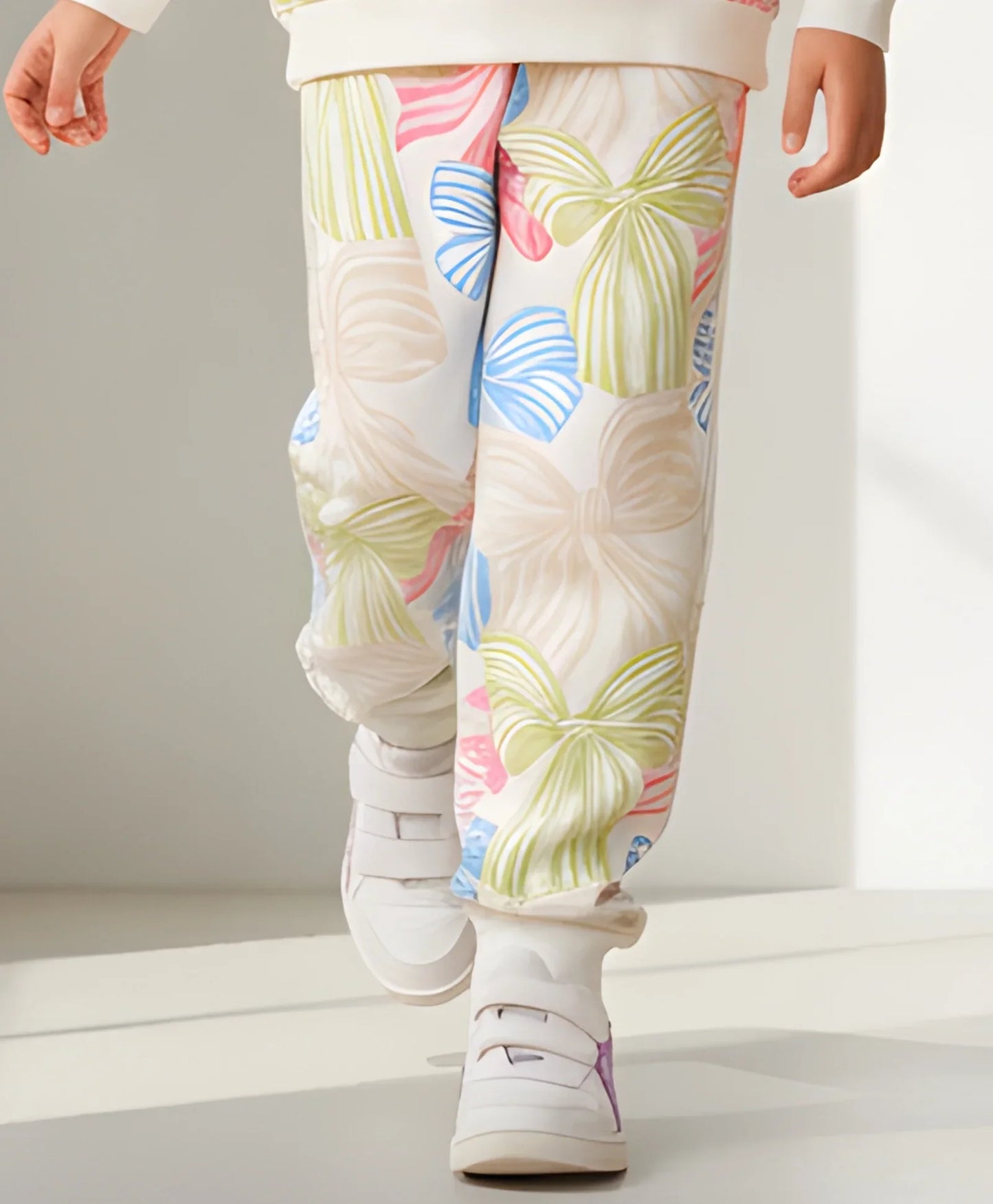 PAINTED BOW FLEECE GIRLS JOGGER - OFF WHITE