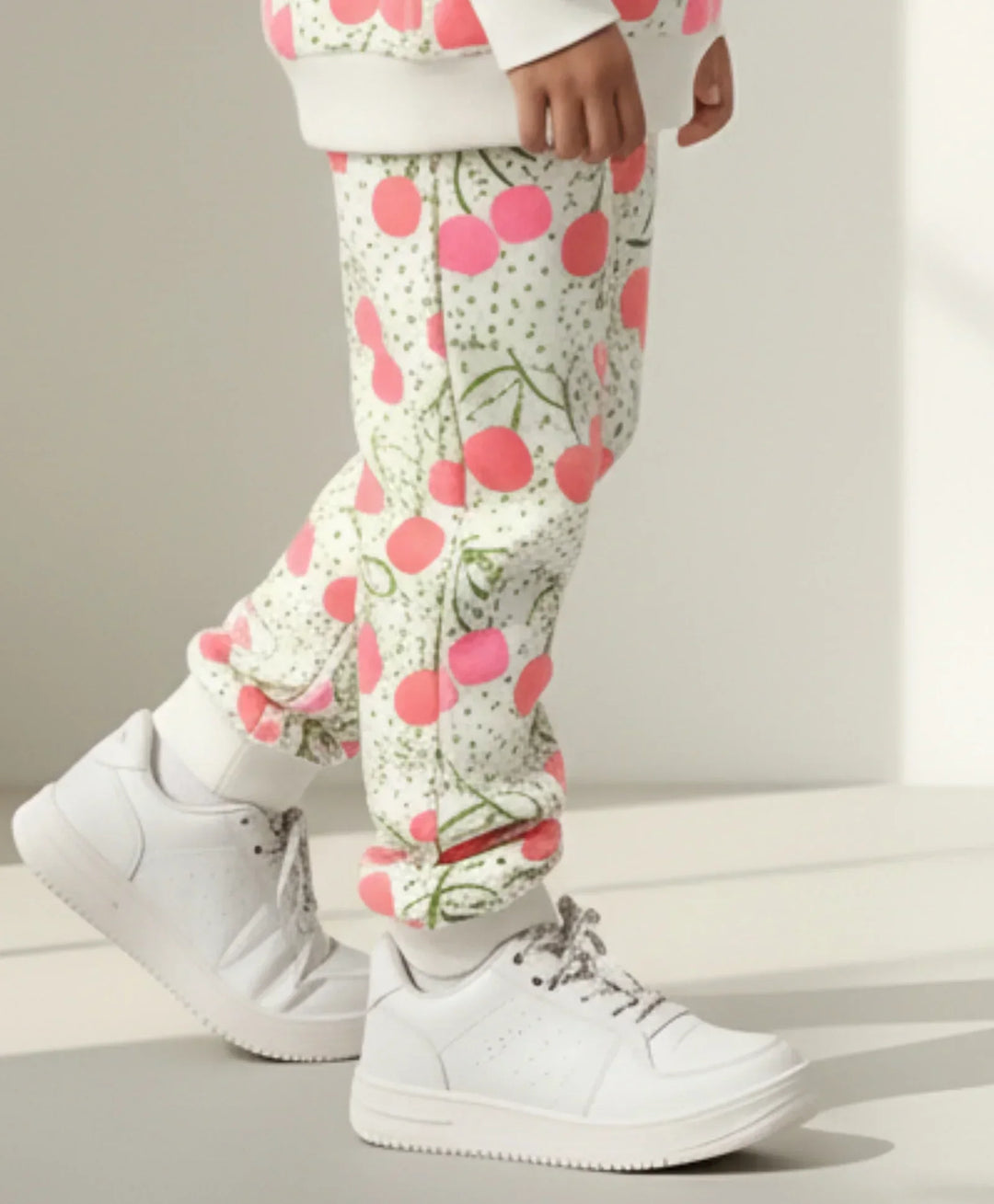 DOTTED CHERRY FLEECE GIRLS JOGGER - OFF WHITE - Anthrilo 