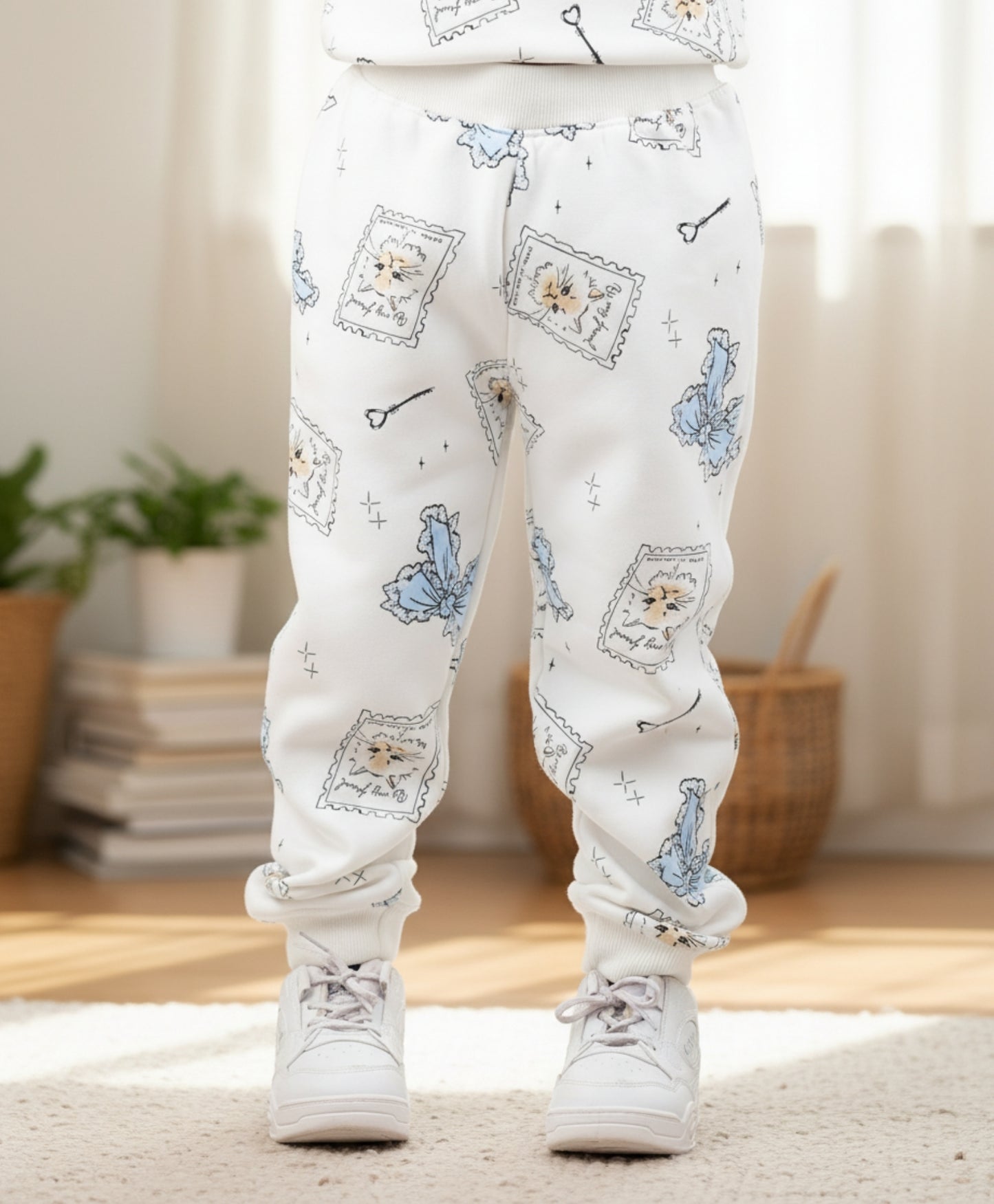 BOW KEY CAT GIRLS FLEECE JOGGER - WHITE