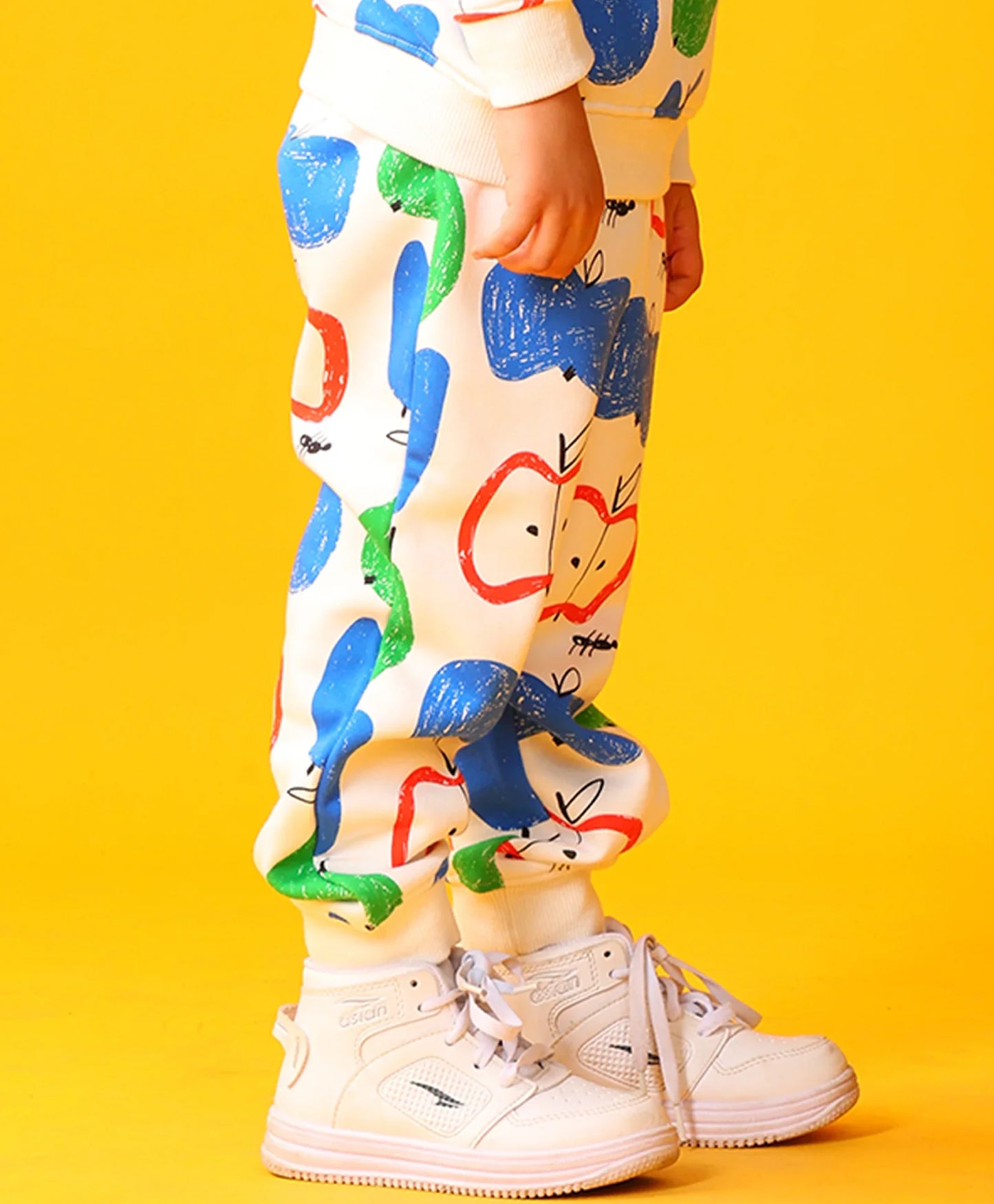 APPLE PEAR BOYS FLEECE JOGGER - WHITE