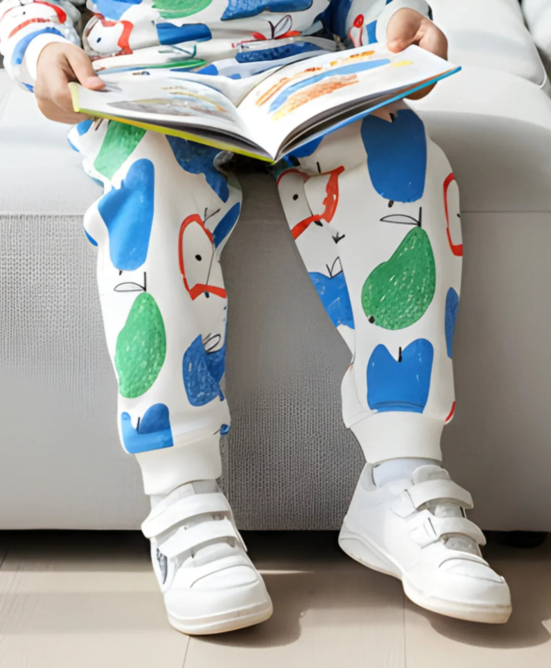 APPLE PEAR BOYS FLEECE JOGGER - WHITE - Anthrilo 