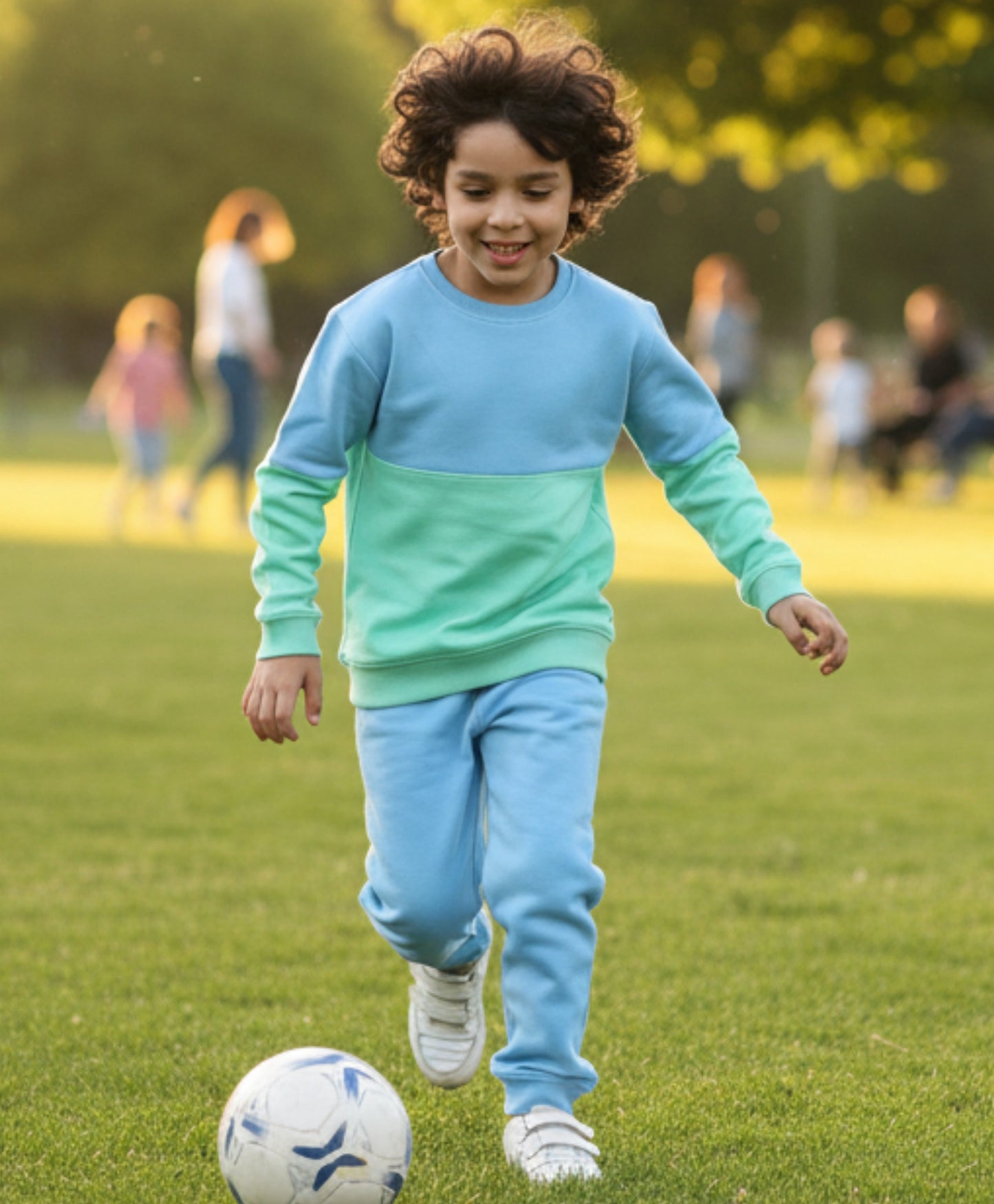 BLUE GREEN COLOR BLOCK FLEECE SWEATSHIRT BLUE JOGGER SET - SEA GREEN/BLUE
