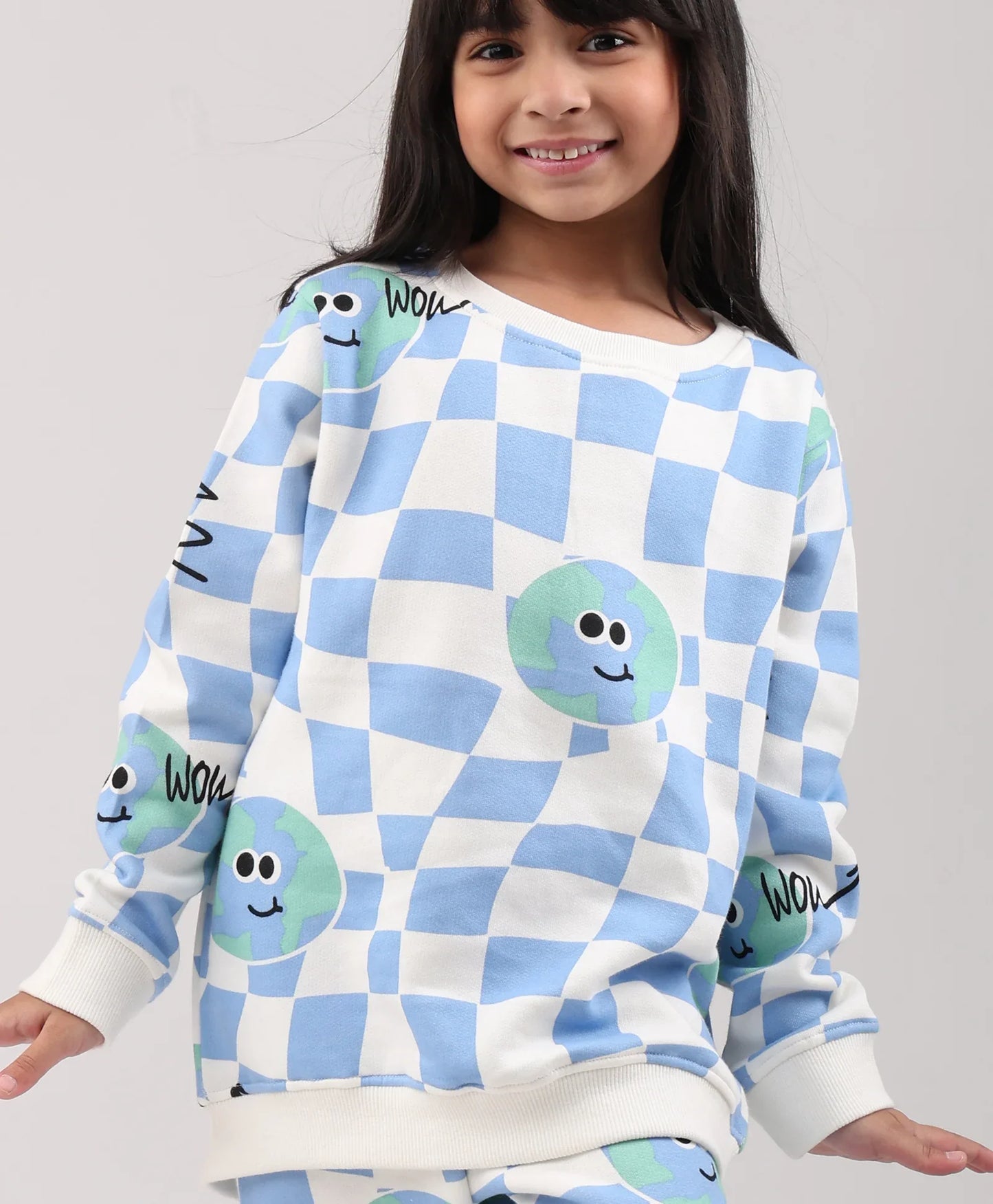 GLOBE CHECK GIRLS FLEECE SWEATSHIRT JOGGER SET - BLUE
