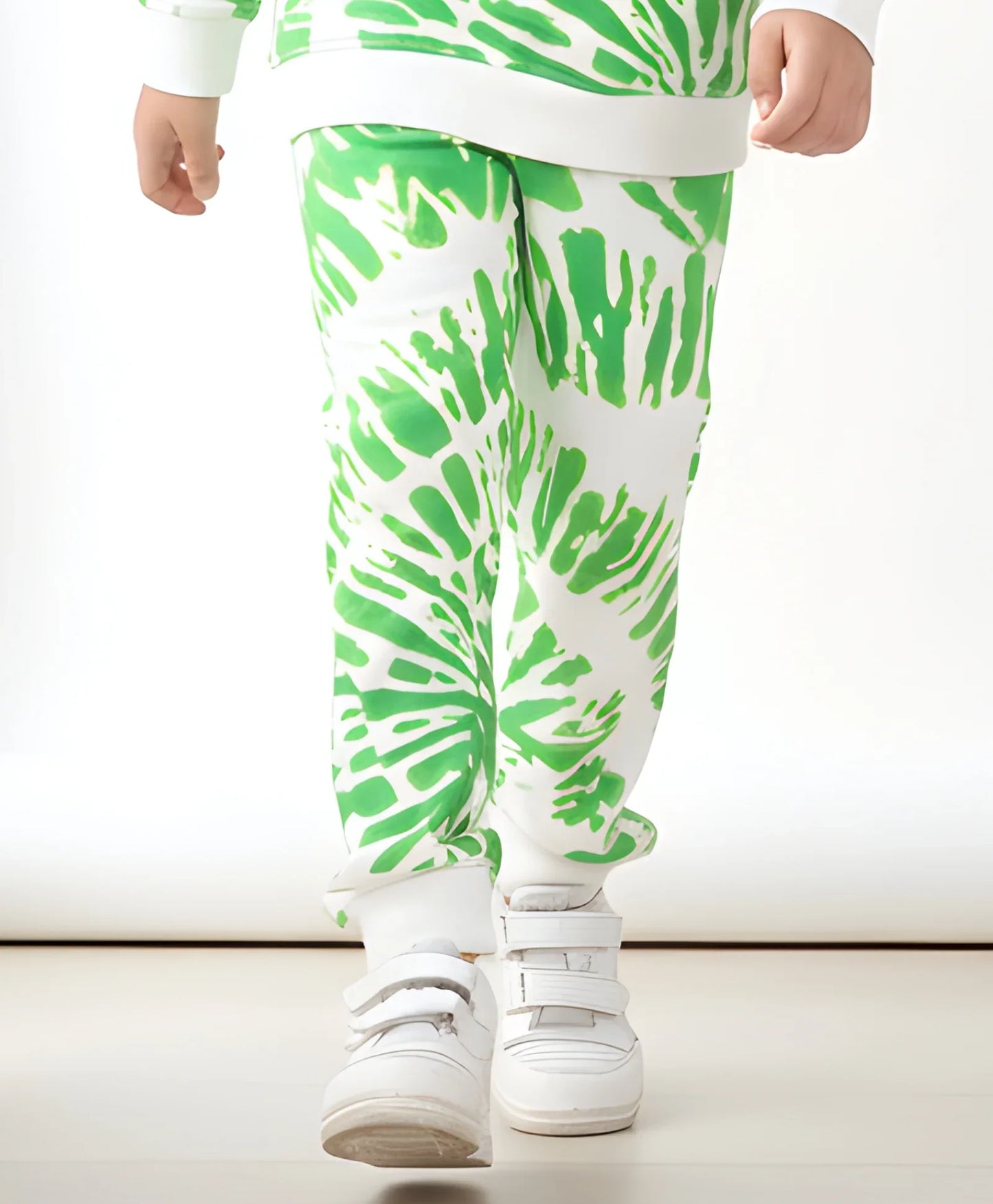 GREEN SWIRL BOYS FLEECE JOGGER - GREEN