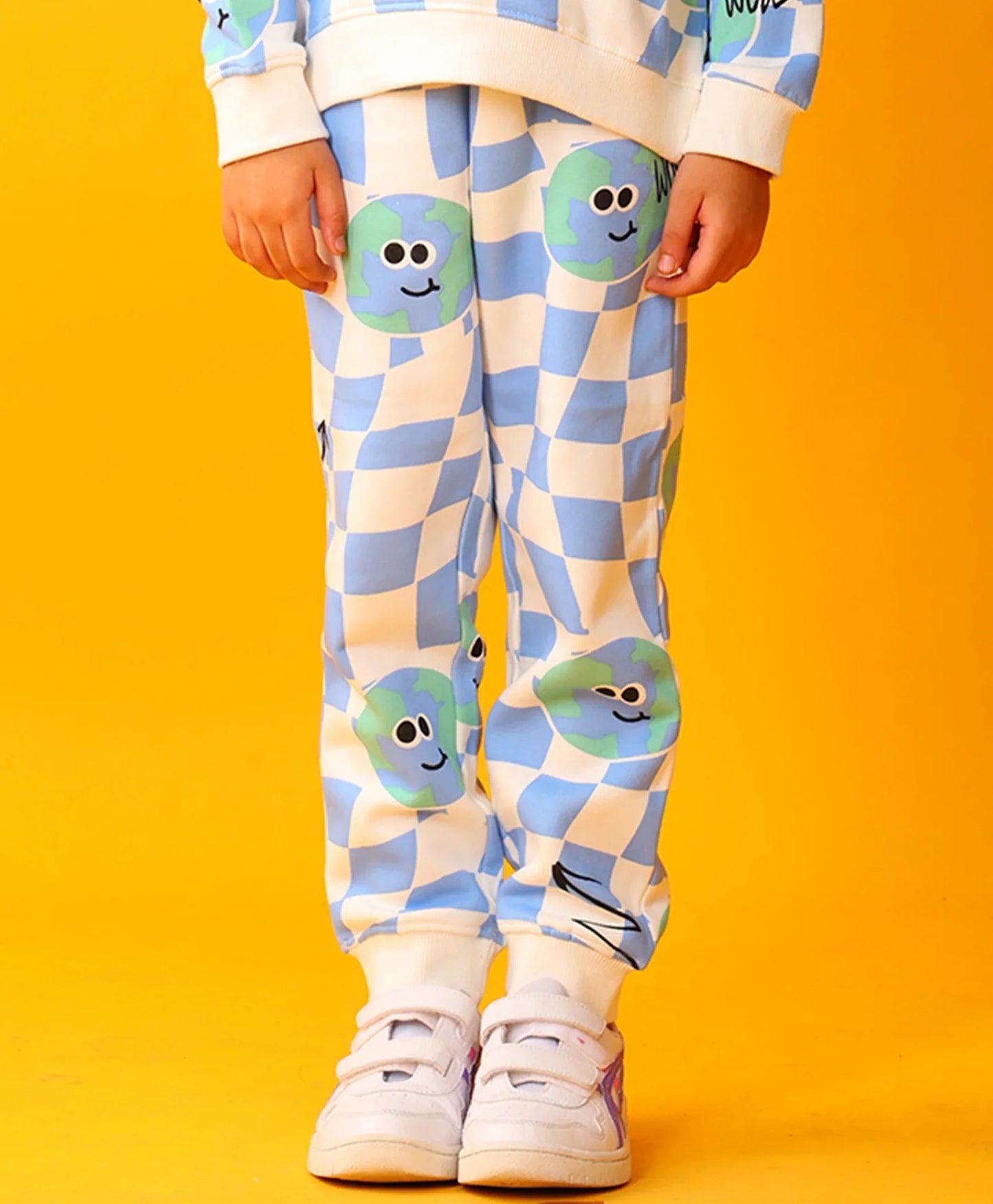 GLOBE CHECK GIRLS FLEECE JOGGER - BLUE