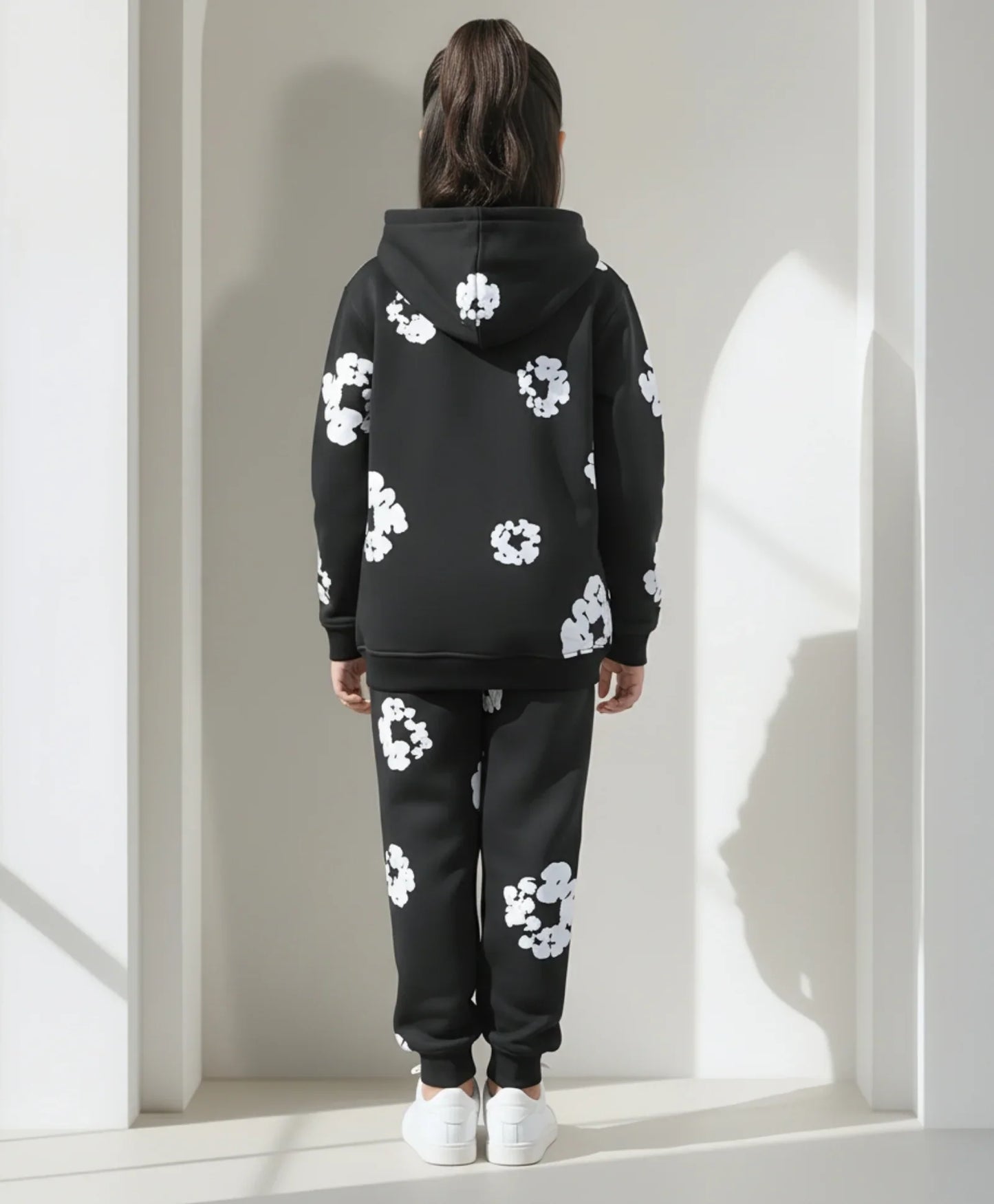 POP BLACK & WHITE GIRLS FLEECE HOODIE JOGGER WINTER SET - BLACK