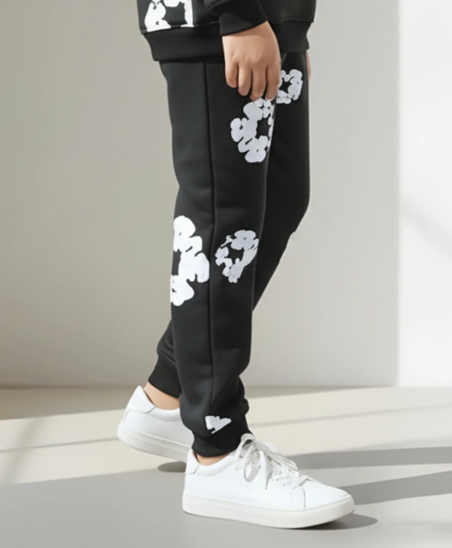 POP BLACK & WHITE GIRLS FLEECE WINTER JOGGER - BLACK