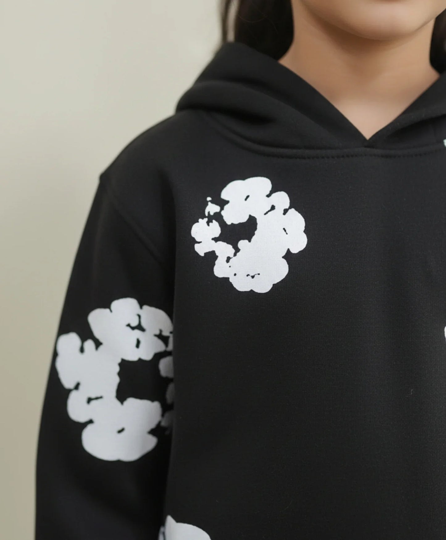 POP BLACK & WHITE GIRLS FLEECE HOODIE - BLACK