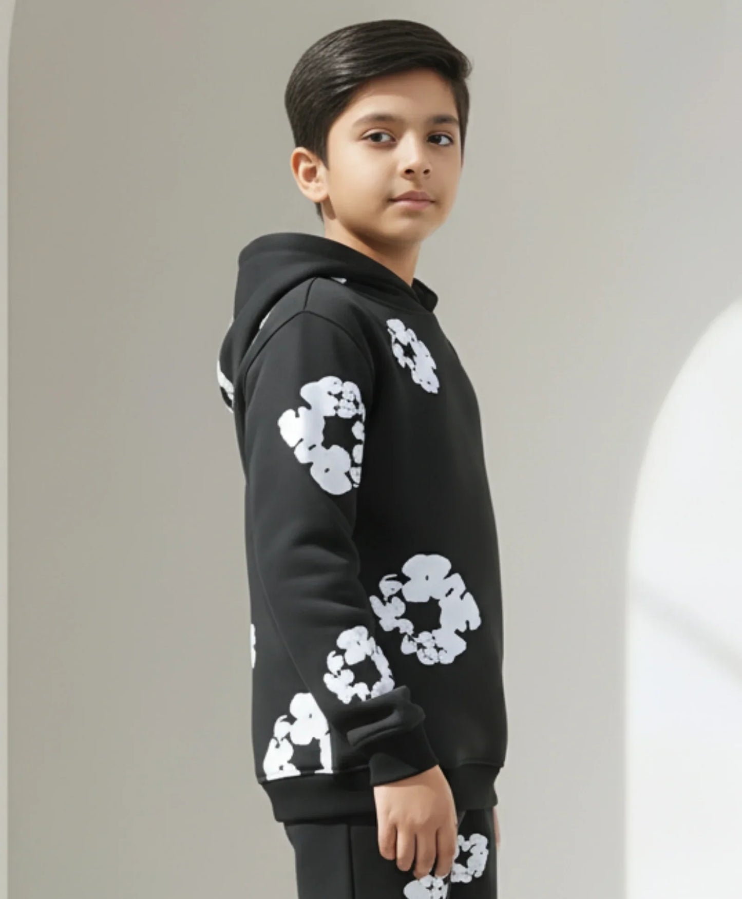 POP BLACK & WHITE BOYS FLEECE HOODIE - BLACK