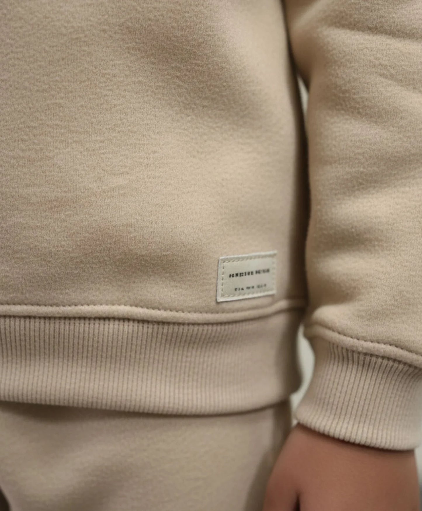 NEW ESSENTIALS FLEECE SWEATSHIRT JOGGER SET - BEIGE