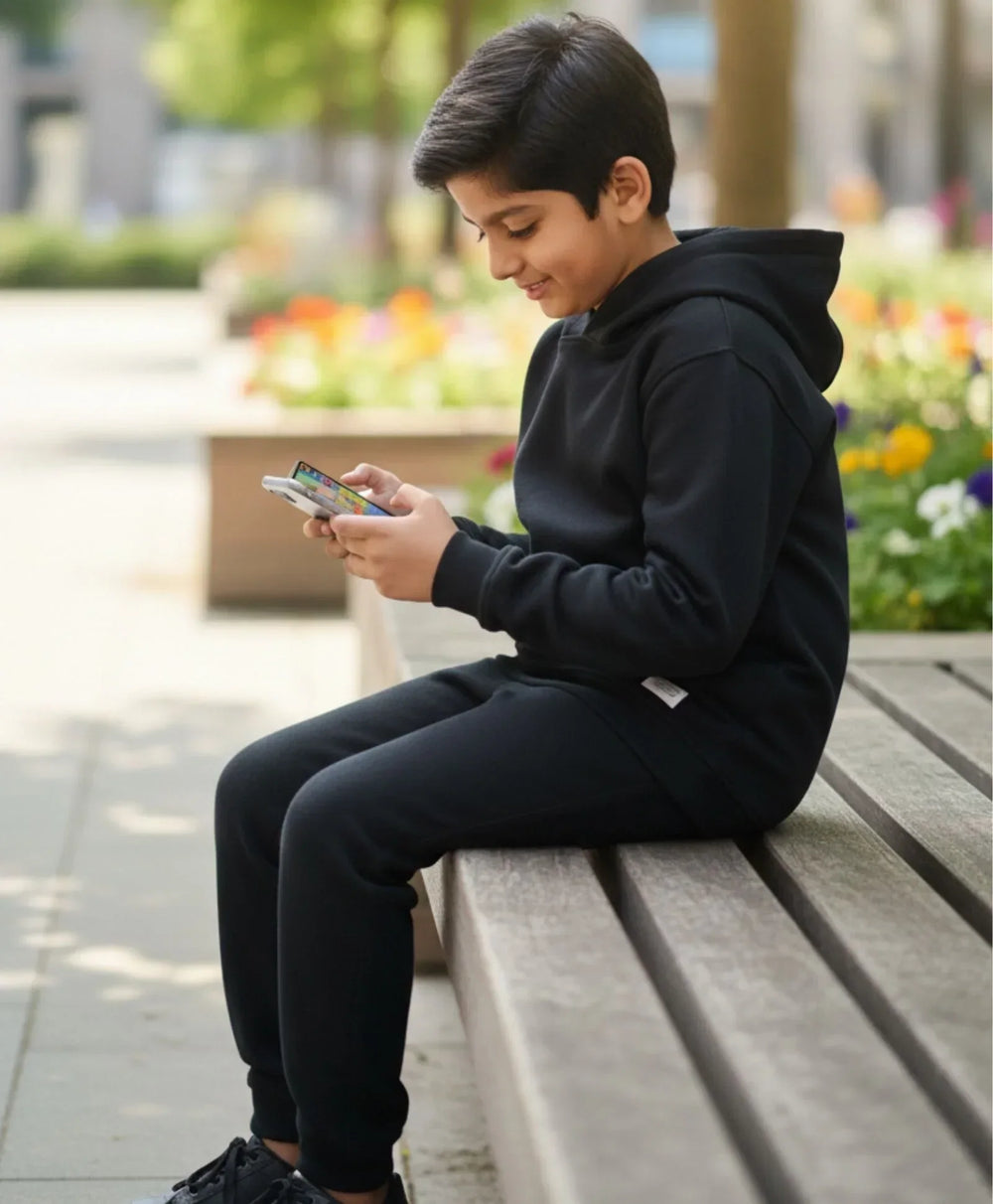 REBEL ESSENTIALS FLEECE HOODIE JOGGER SET - BLACK - Anthrilo 