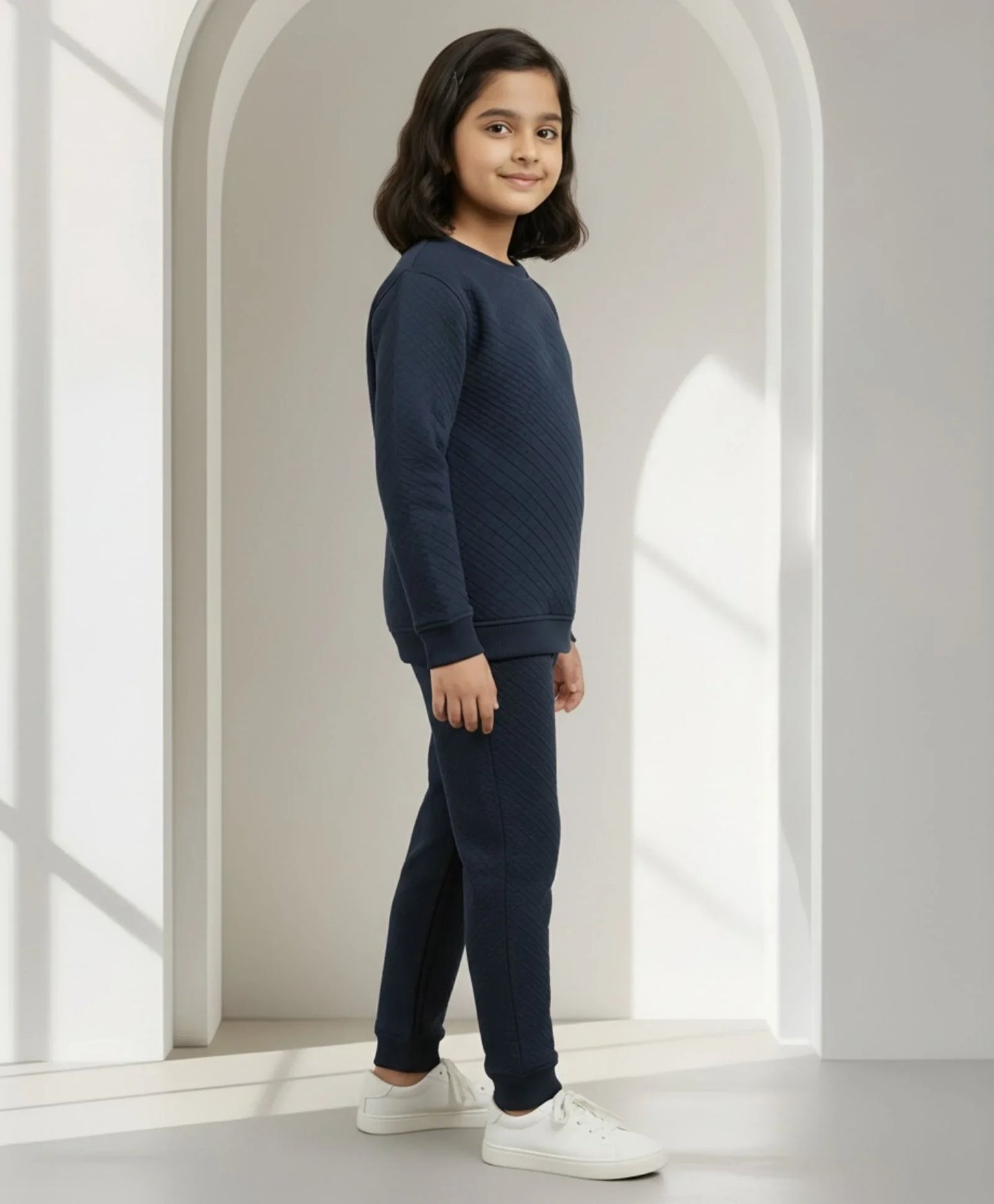MINIMAL ESSENTIALS GIRLS FLEECE SWEATSHIRT JOGGER SET - NAVY