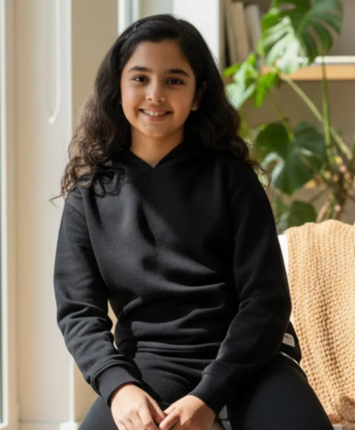 REBEL ESSENTIALS GIRLS FLEECE HOODIE - BLACK - Anthrilo 