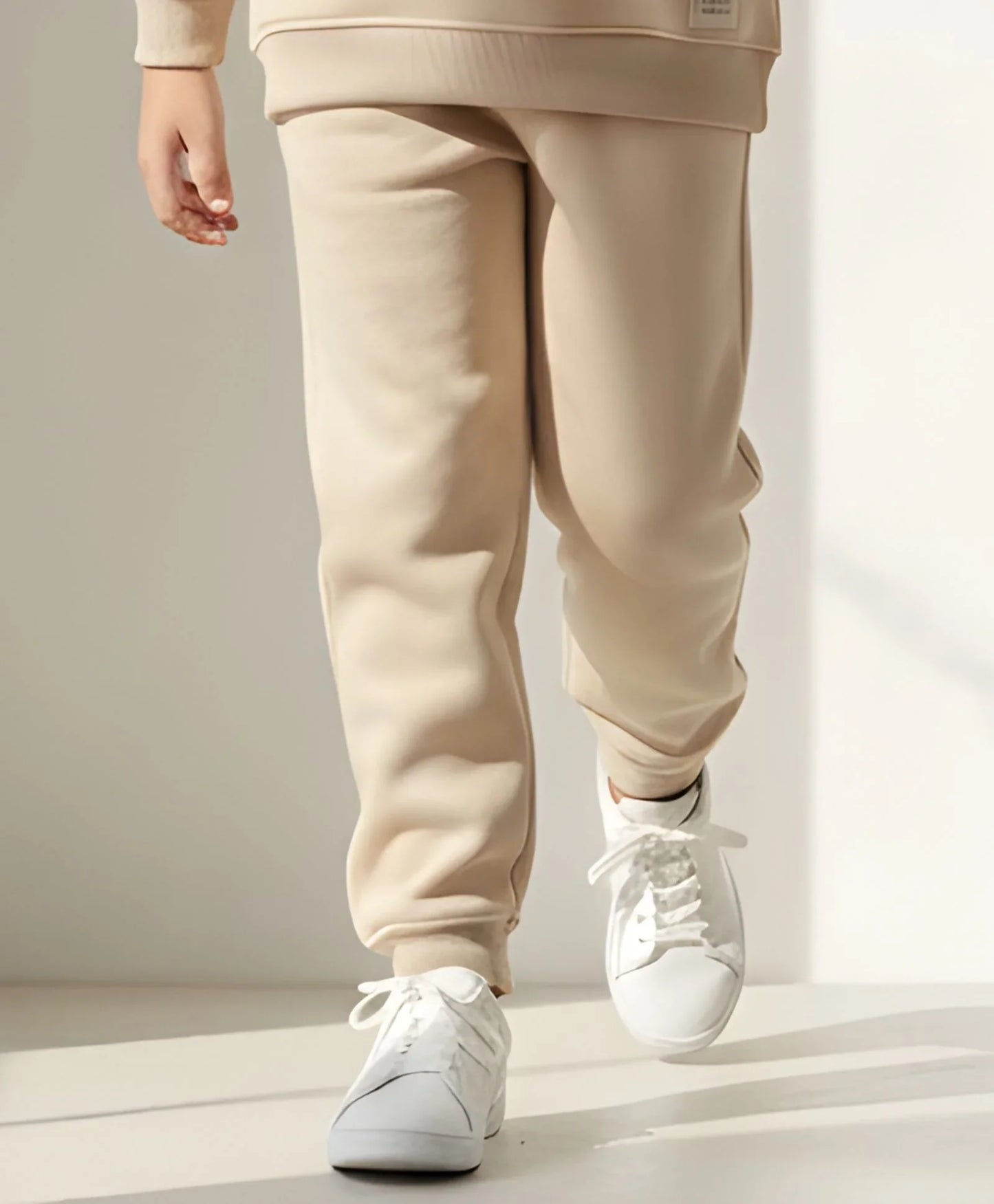 NEW ESSENTIALS BOYS FLEECE JOGGER - BEIGE