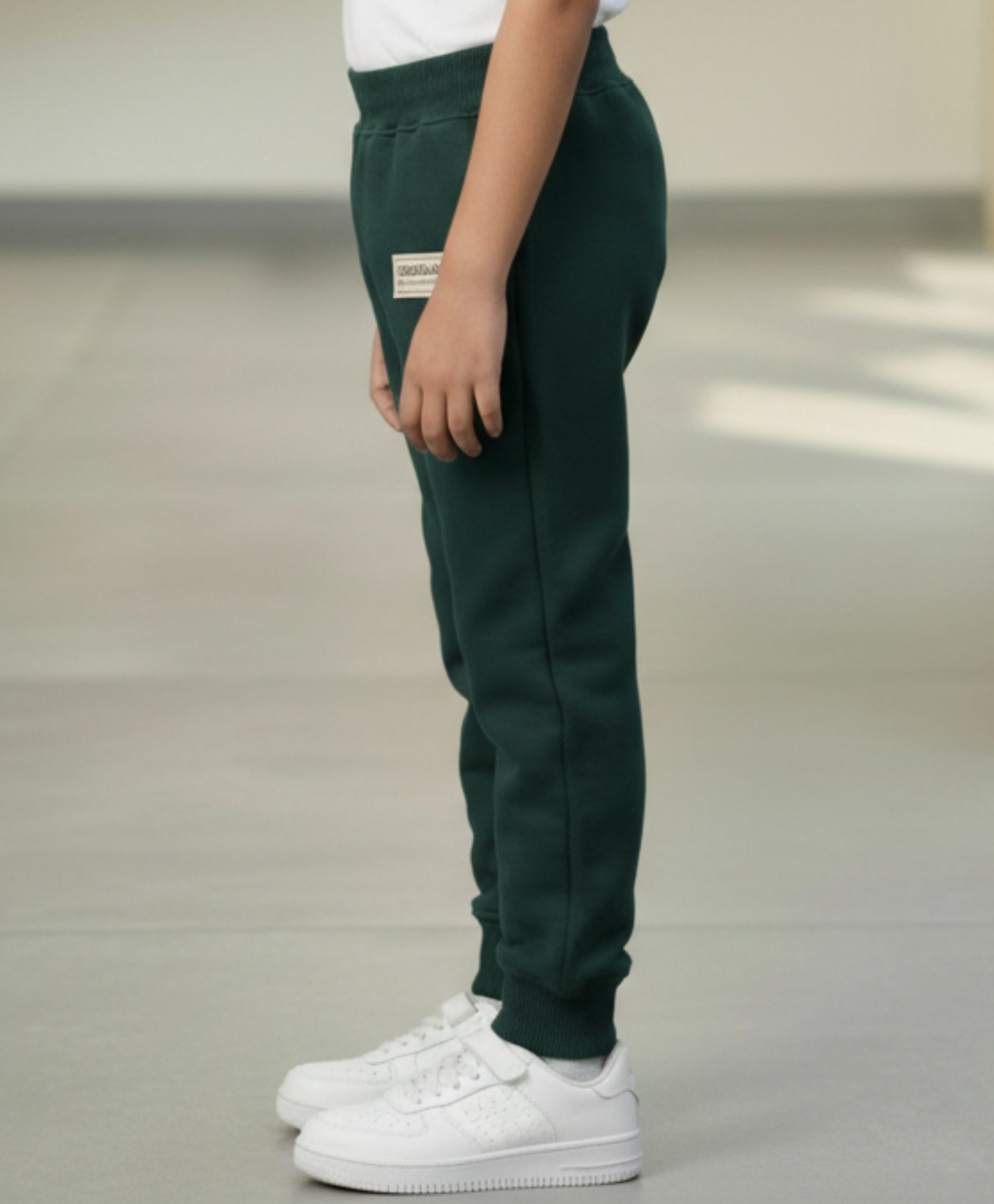 SIMPLE ESSENTIAL BOYS FLEECE JOGGER - DARK GREEN - Anthrilo 
