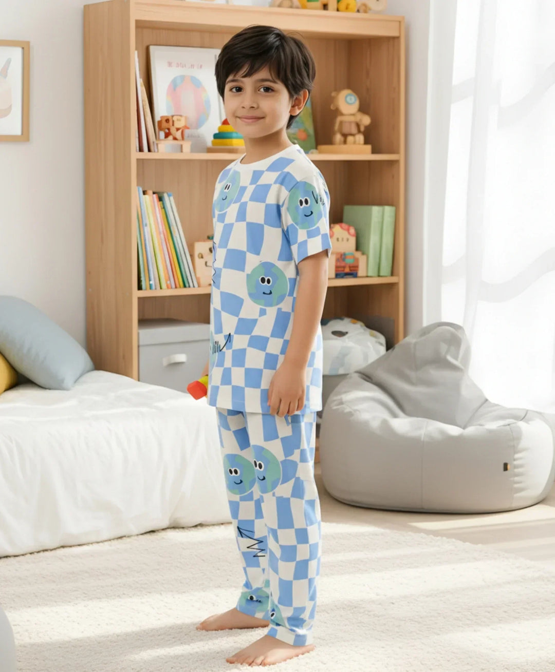GLOBE CHECK SHORT SLEEVE PYJAMA SET - WHITE - Anthrilo 