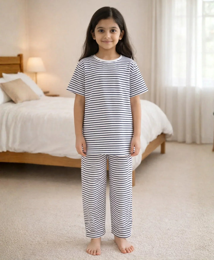 BLACK WHITE STRIPE GIRLS SHORT SLEEVE PYJAMA SET - BLACK/WHITE - Anthrilo 