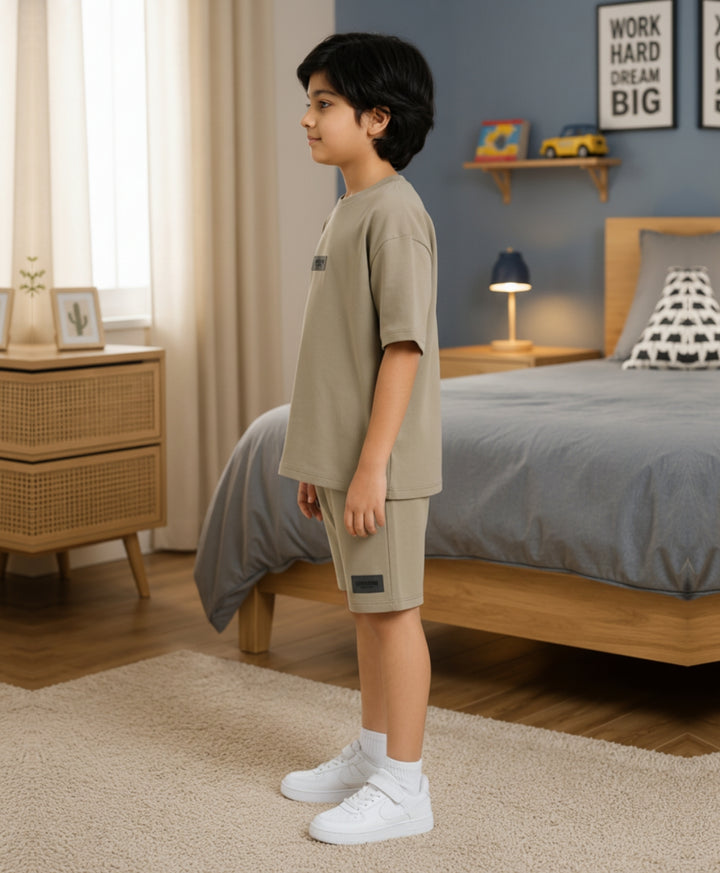 ESSENTIALS OVERSIZED BOYS TSHIRT SHORTS SET - OLIVE