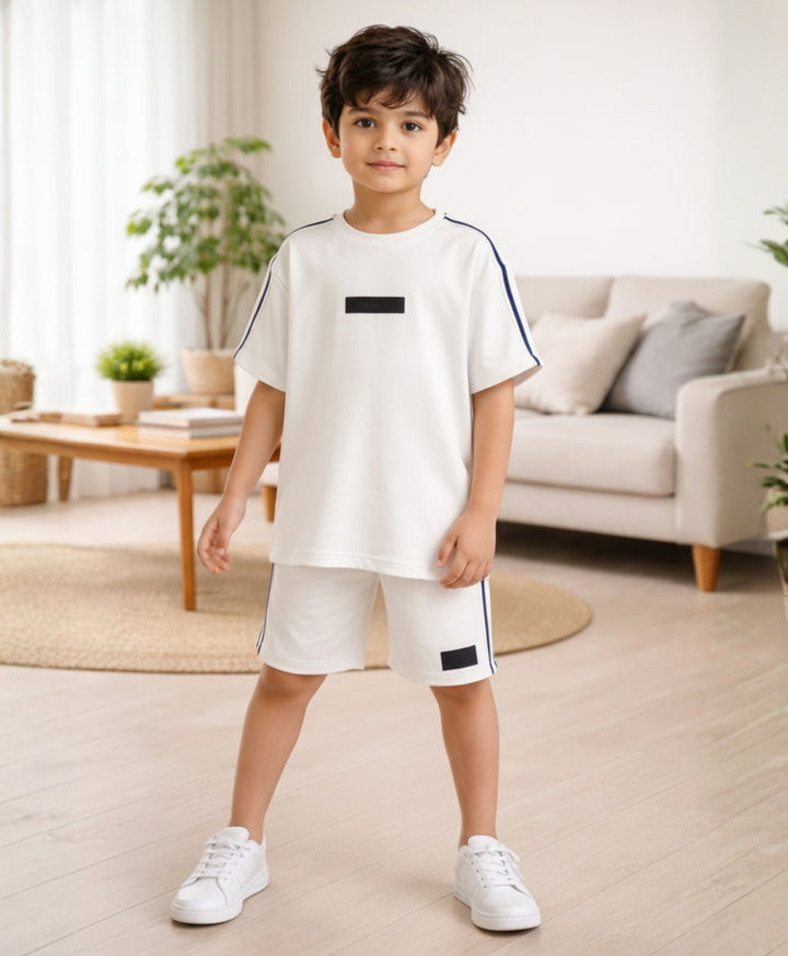MINIMAL MOVE OVERSIZED TSHIRT SHORT SET - OF WHITE