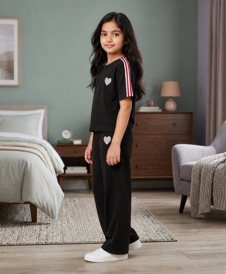 COOL BLACK SUMMER HEART OVERSIZED T-SHIRT JOGGER SET - BLACK