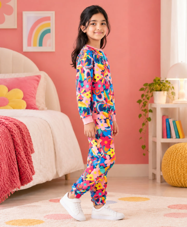 FUN FLORAL FLEECE SWEATSHIRT JOGGER SET - PINK