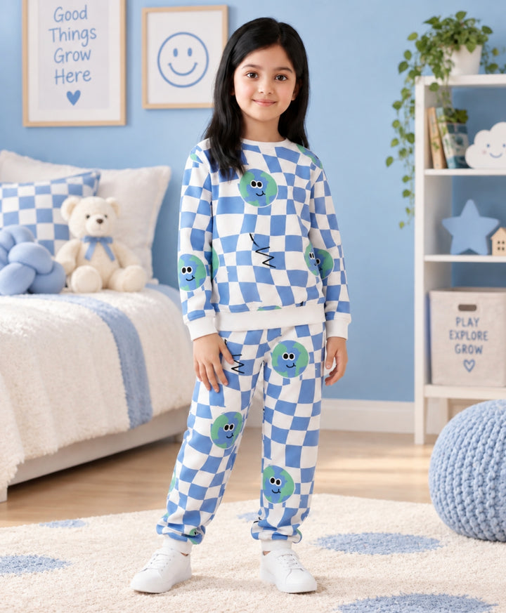 GLOBE CHECK GIRLS FLEECE SWEATSHIRT JOGGER SET - BLUE