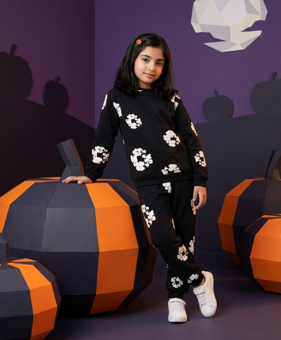 POP BLACK &amp; WHITE GIRLS FLEECE SWEATSHIRT JOGGER SET - BLACK