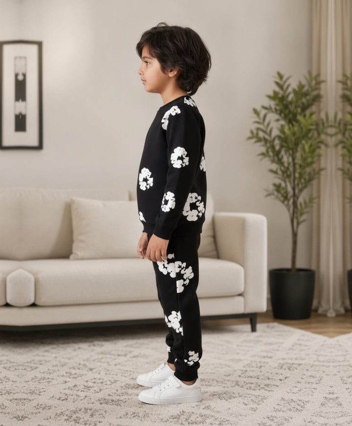 POP BLACK &amp; WHITE FLEECE SWEATSHIRT JOGGER SET - BLACK