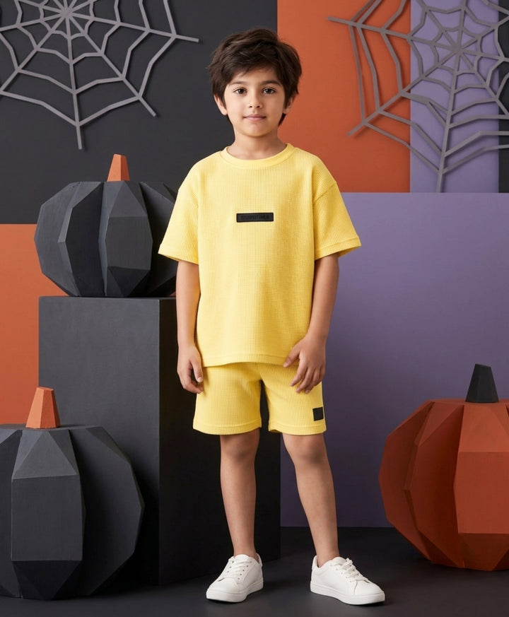 ESSENTIAL YELLOW TEXTURED OVERSIZED T-SHIRT SHORTS SET - YELLOW